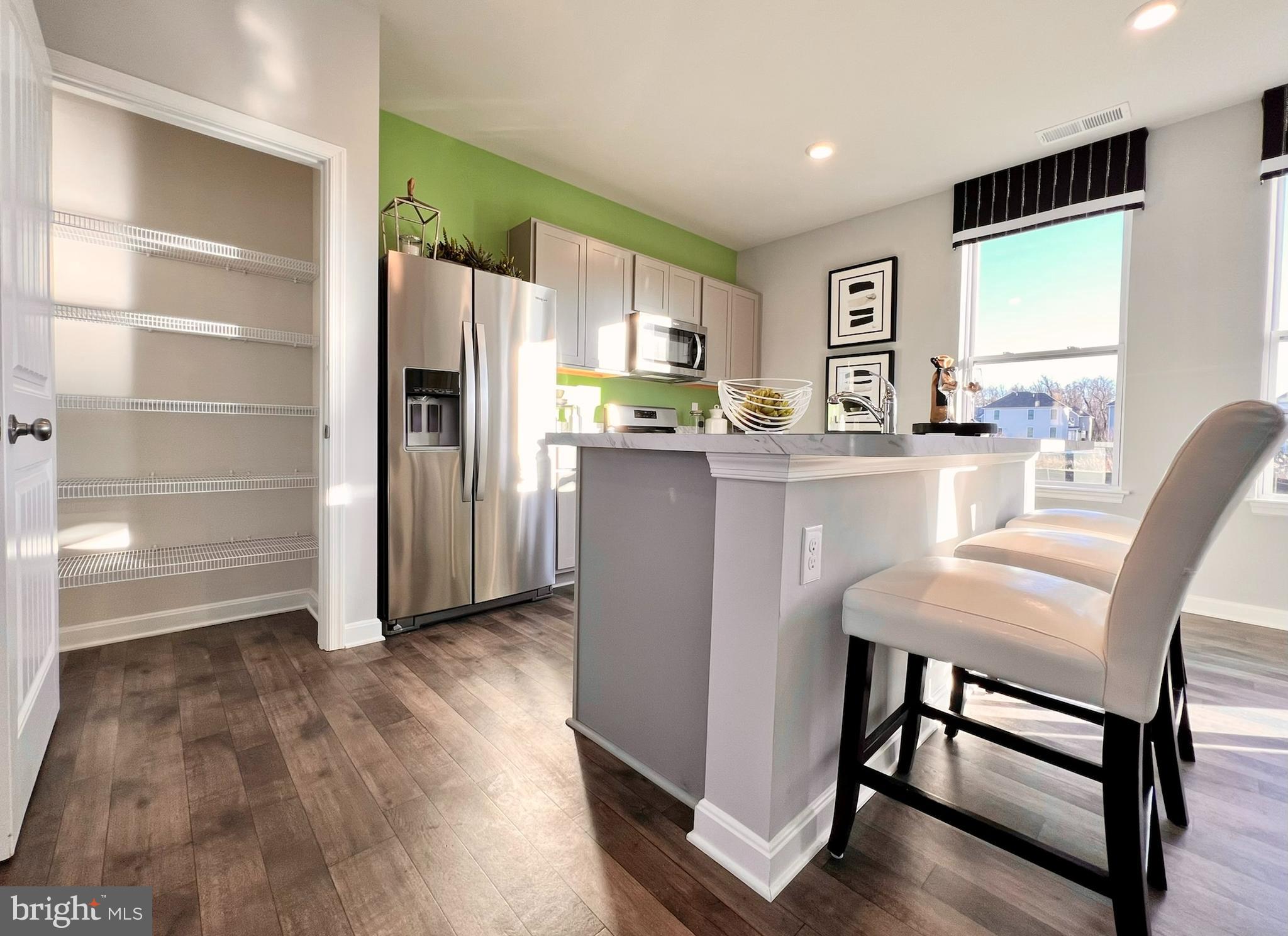 SOUTHERN FLDS - Residential