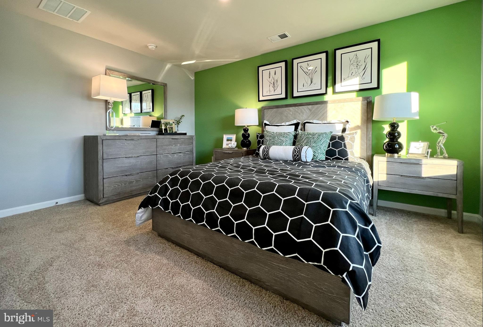 SOUTHERN FLDS - Residential