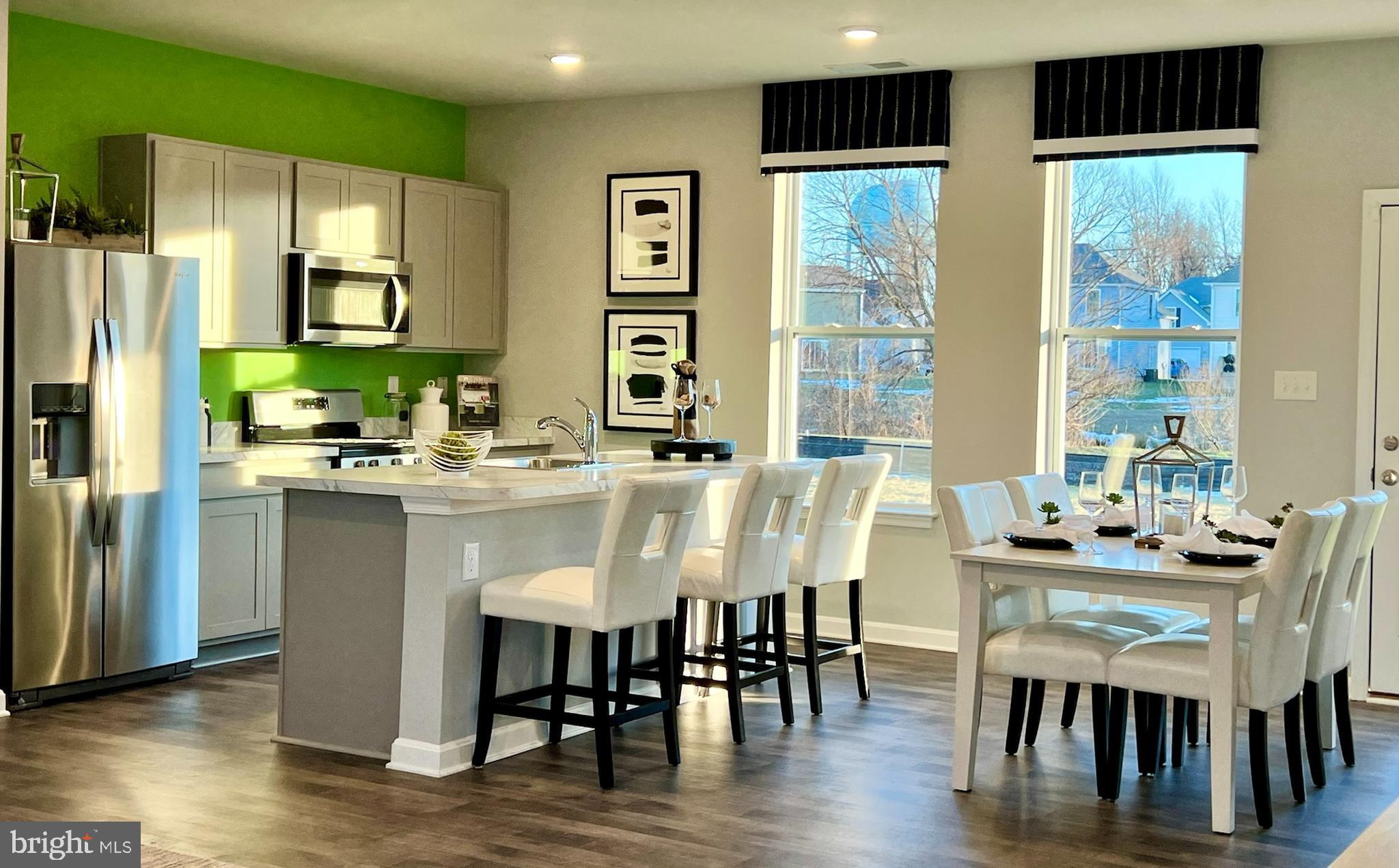 SOUTHERN FLDS - Residential