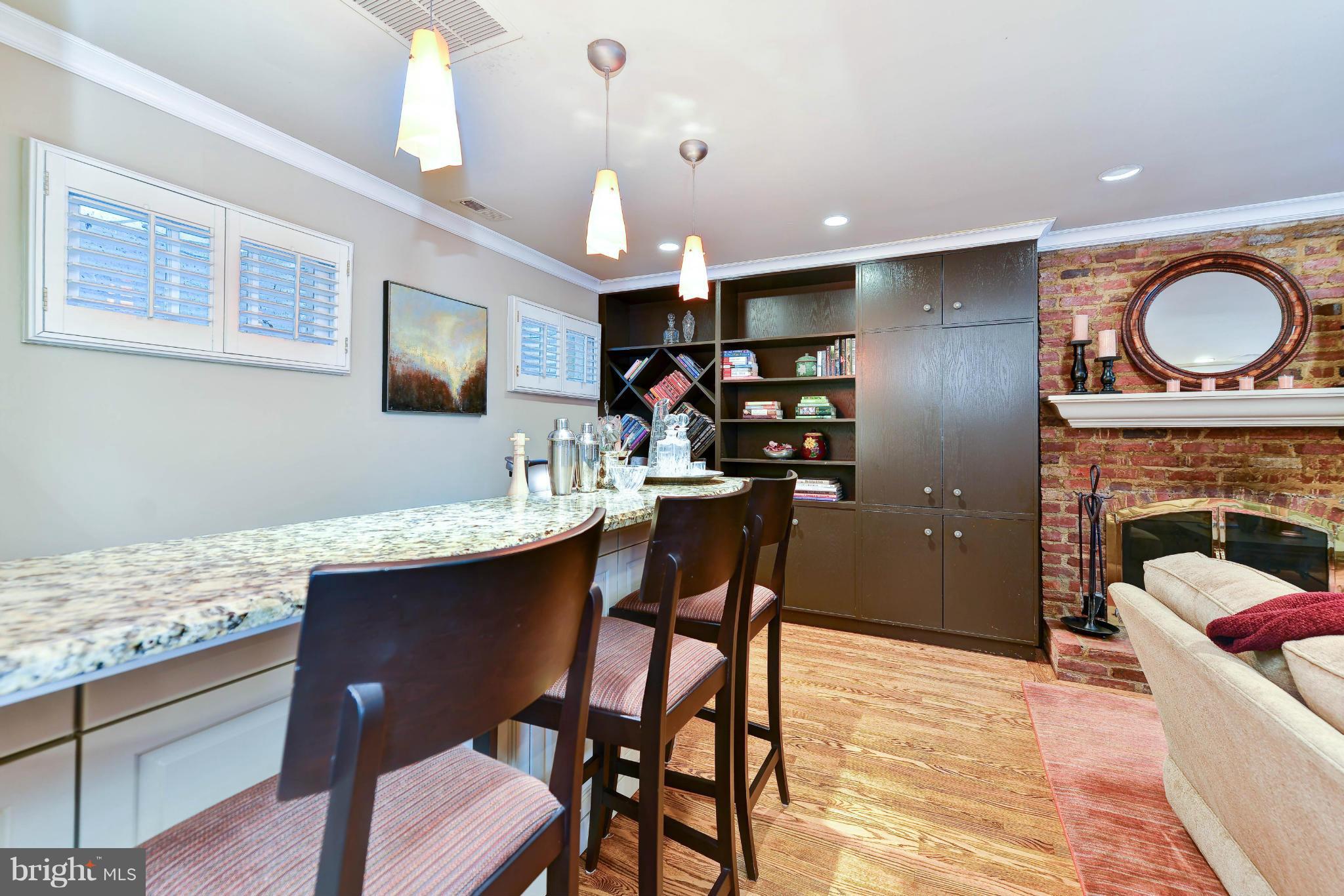 SUMMIT - Residential