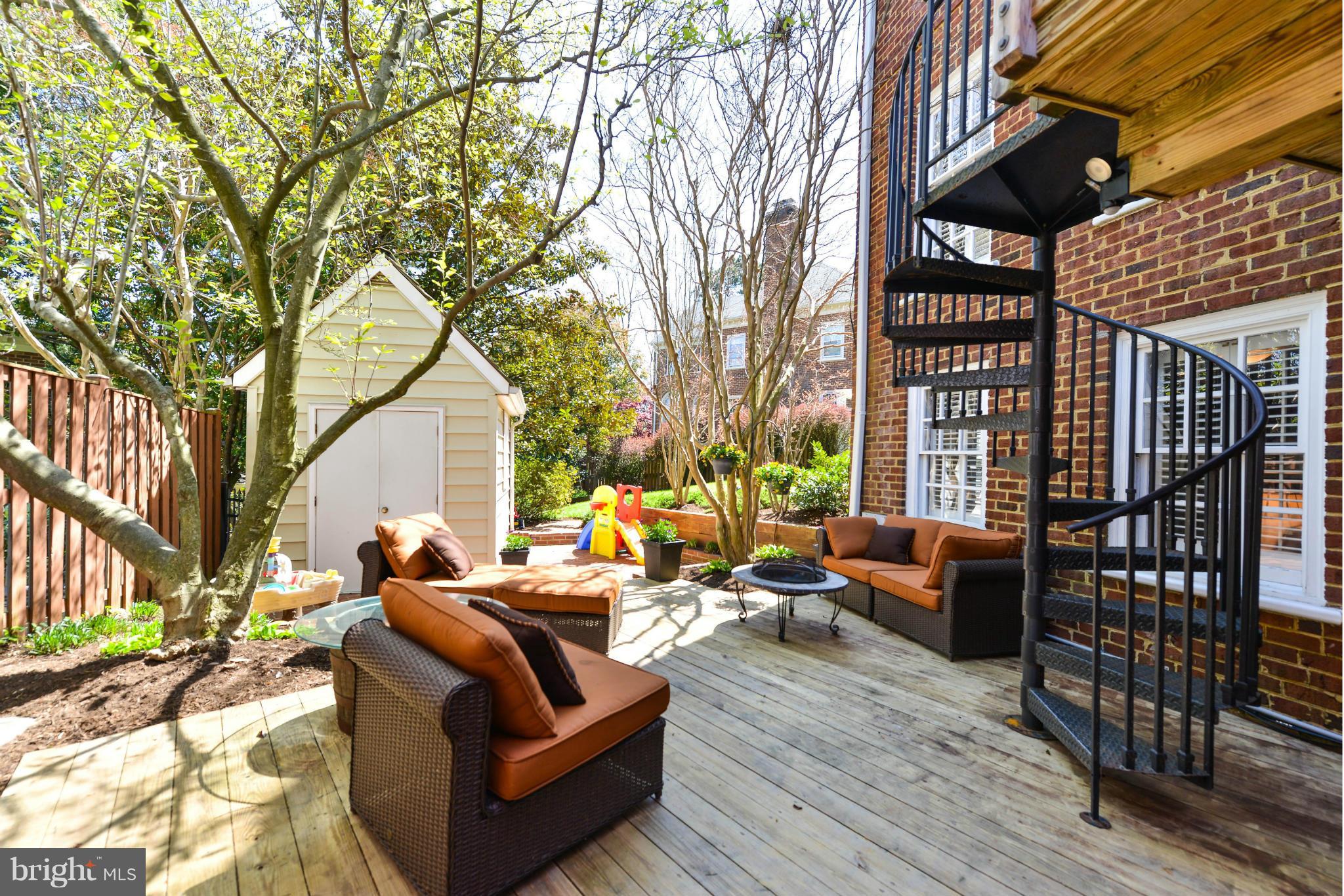 SUMMIT - Residential