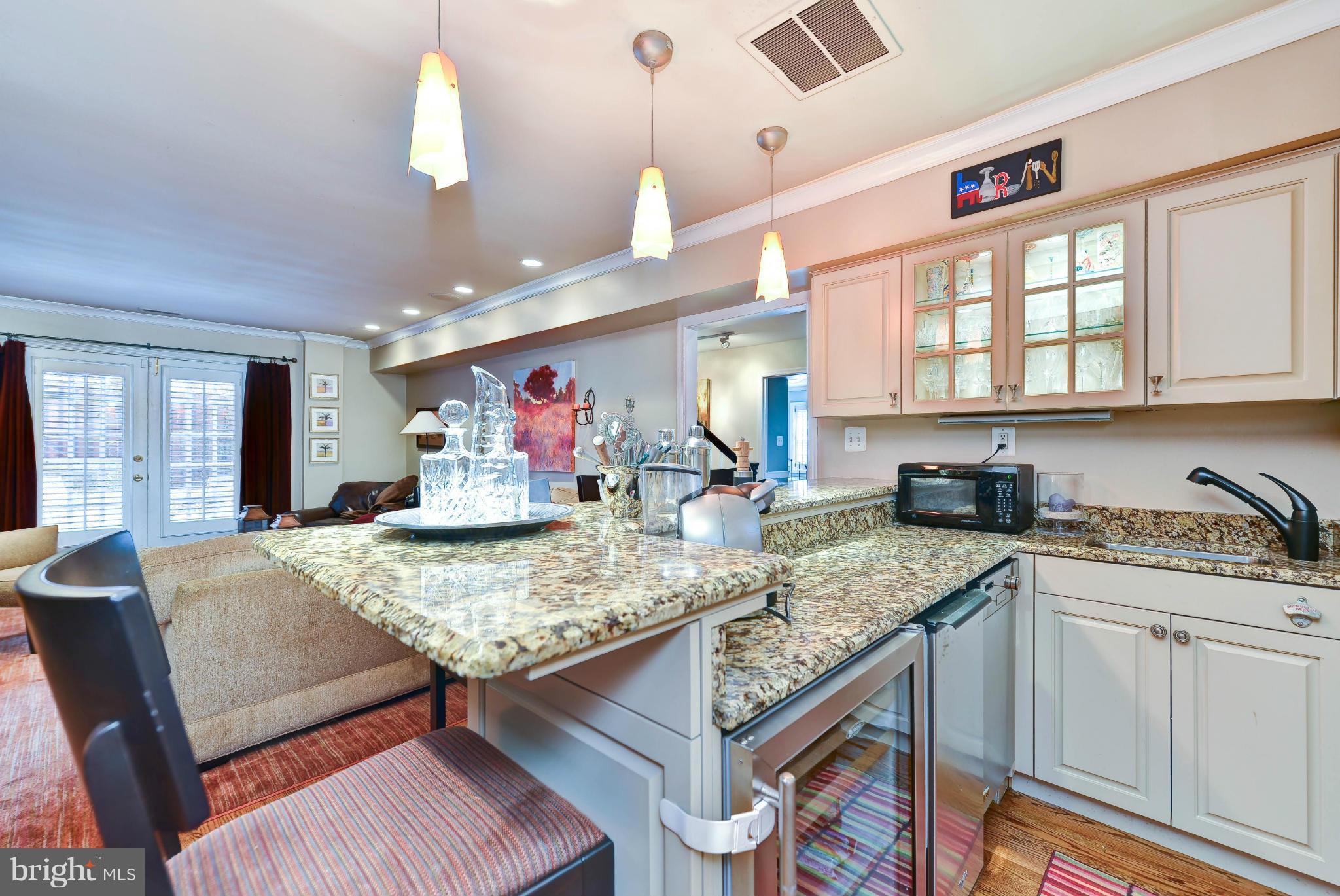 SUMMIT - Residential