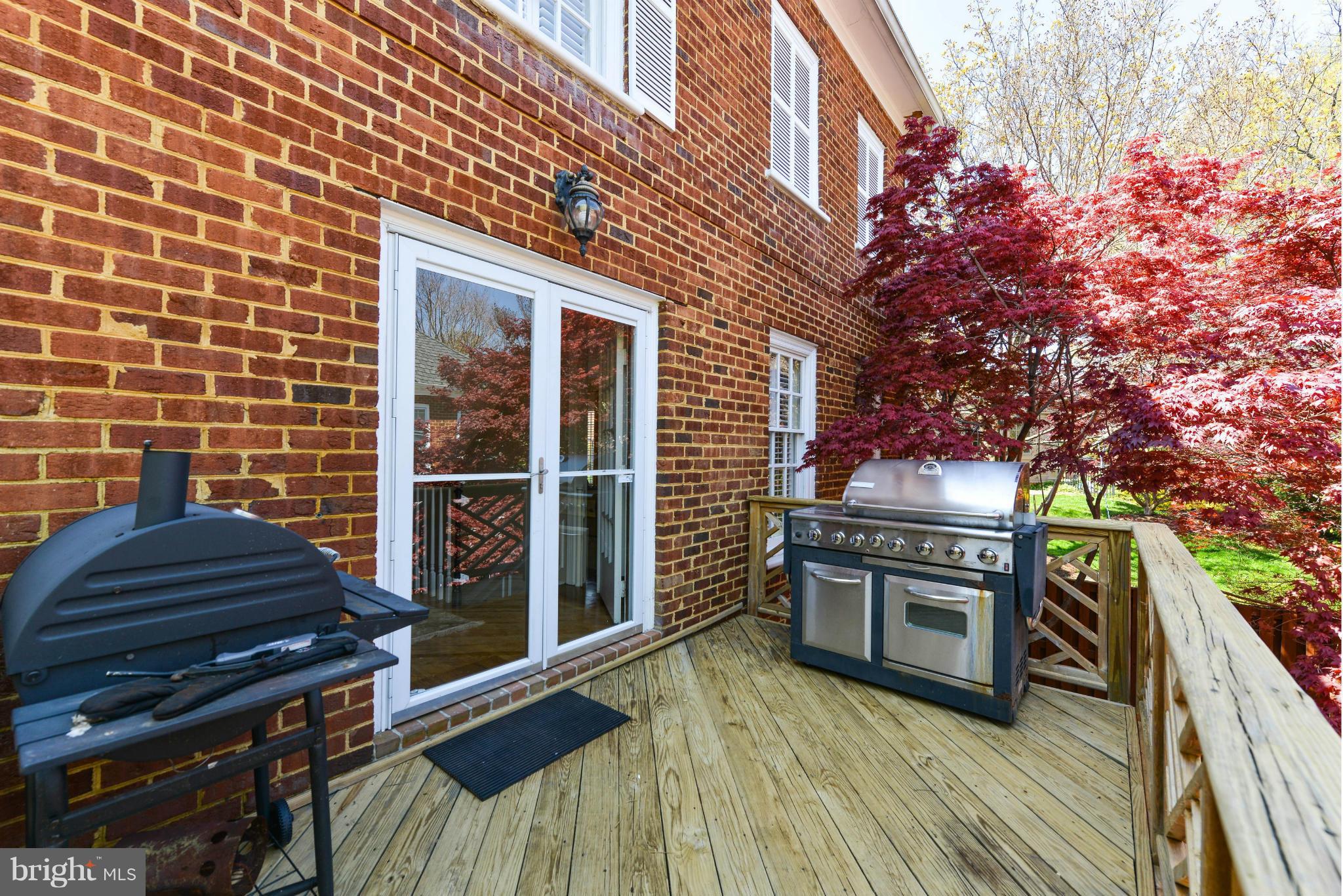 SUMMIT - Residential