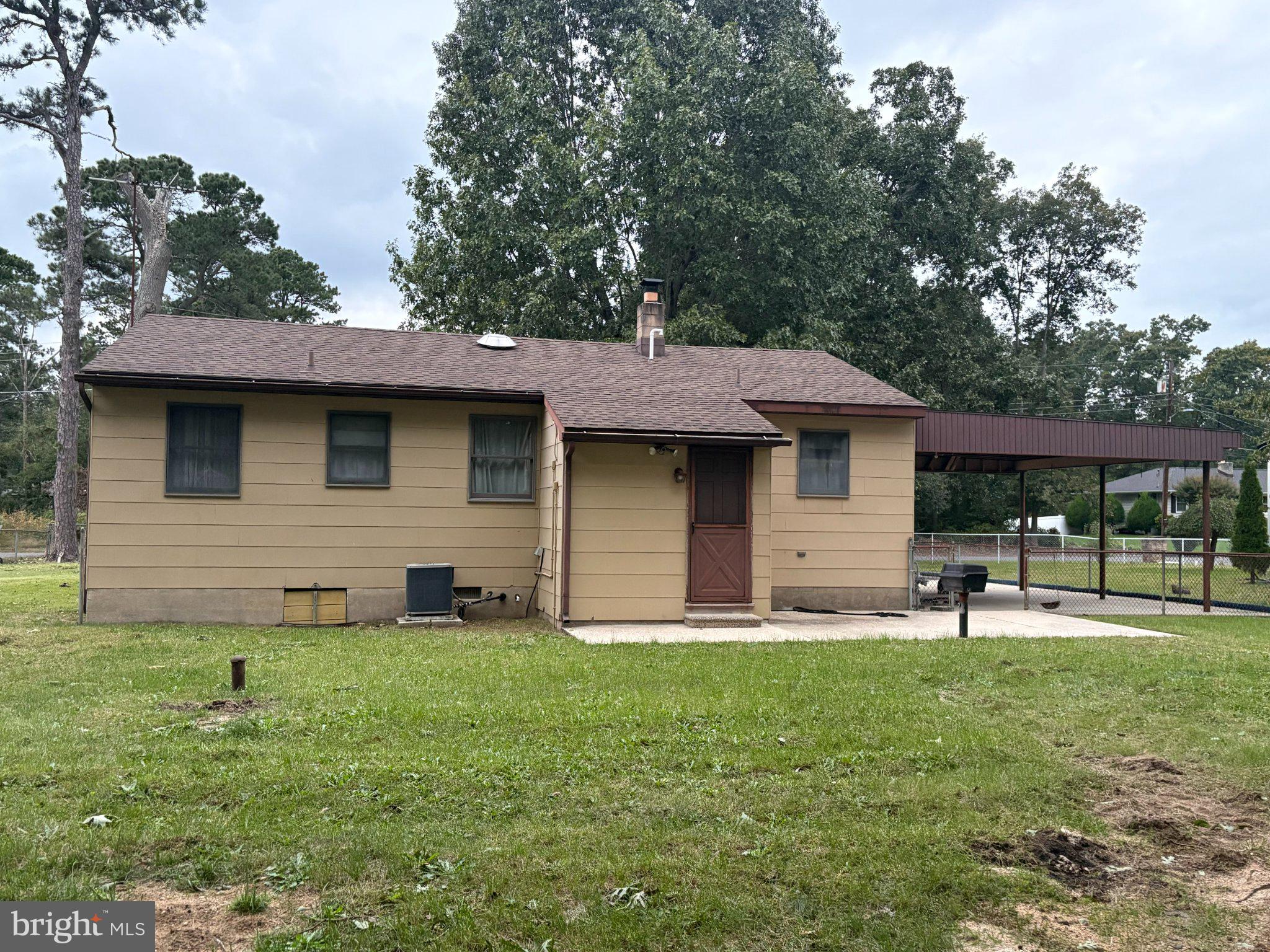 4347 ROBERT DRIVE