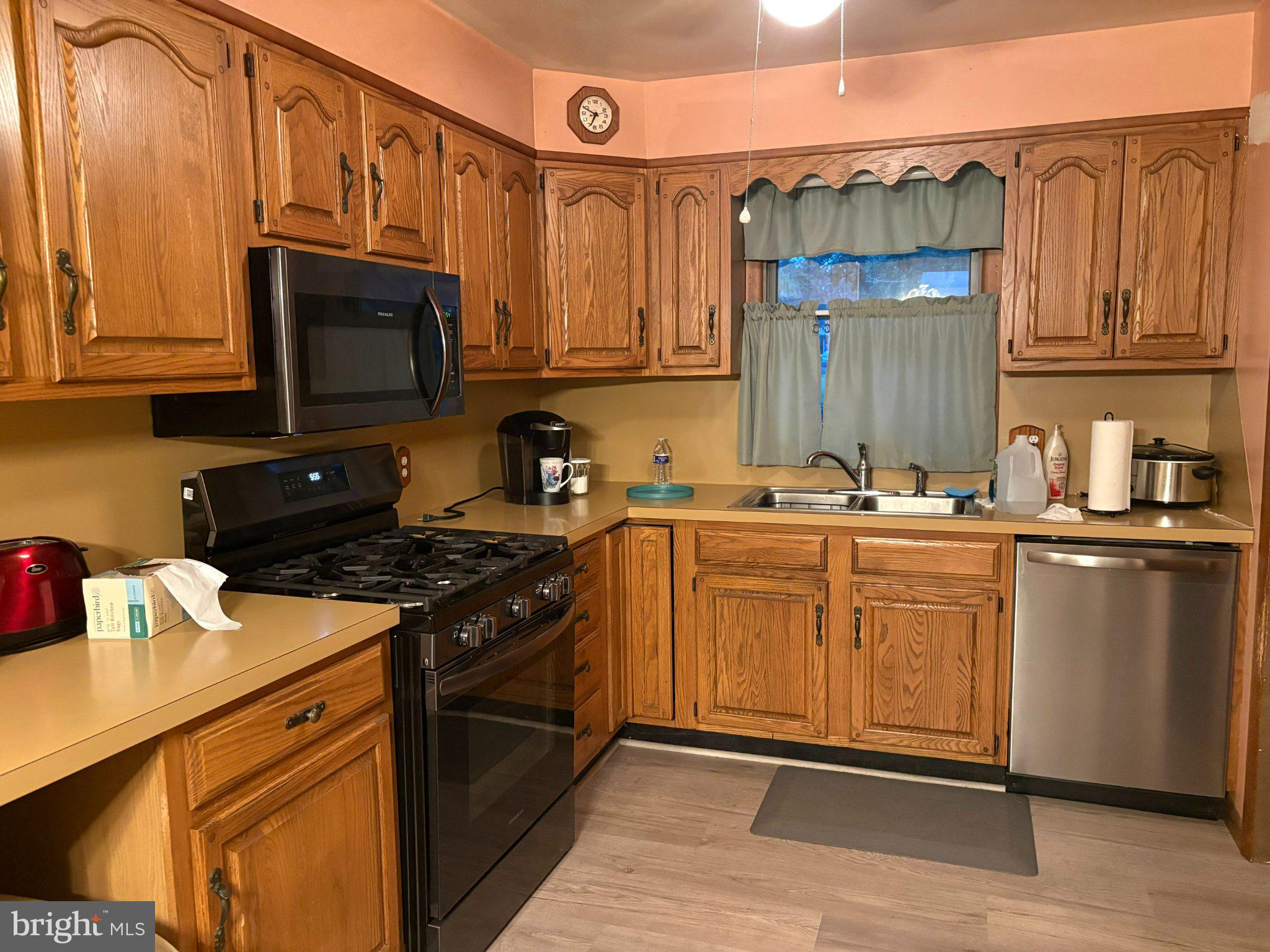 4347 ROBERT DRIVE