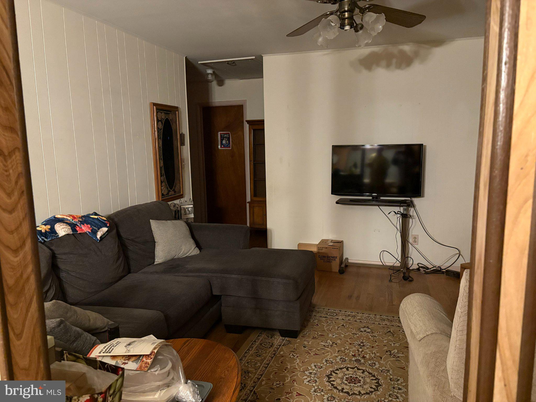 4347 ROBERT DRIVE