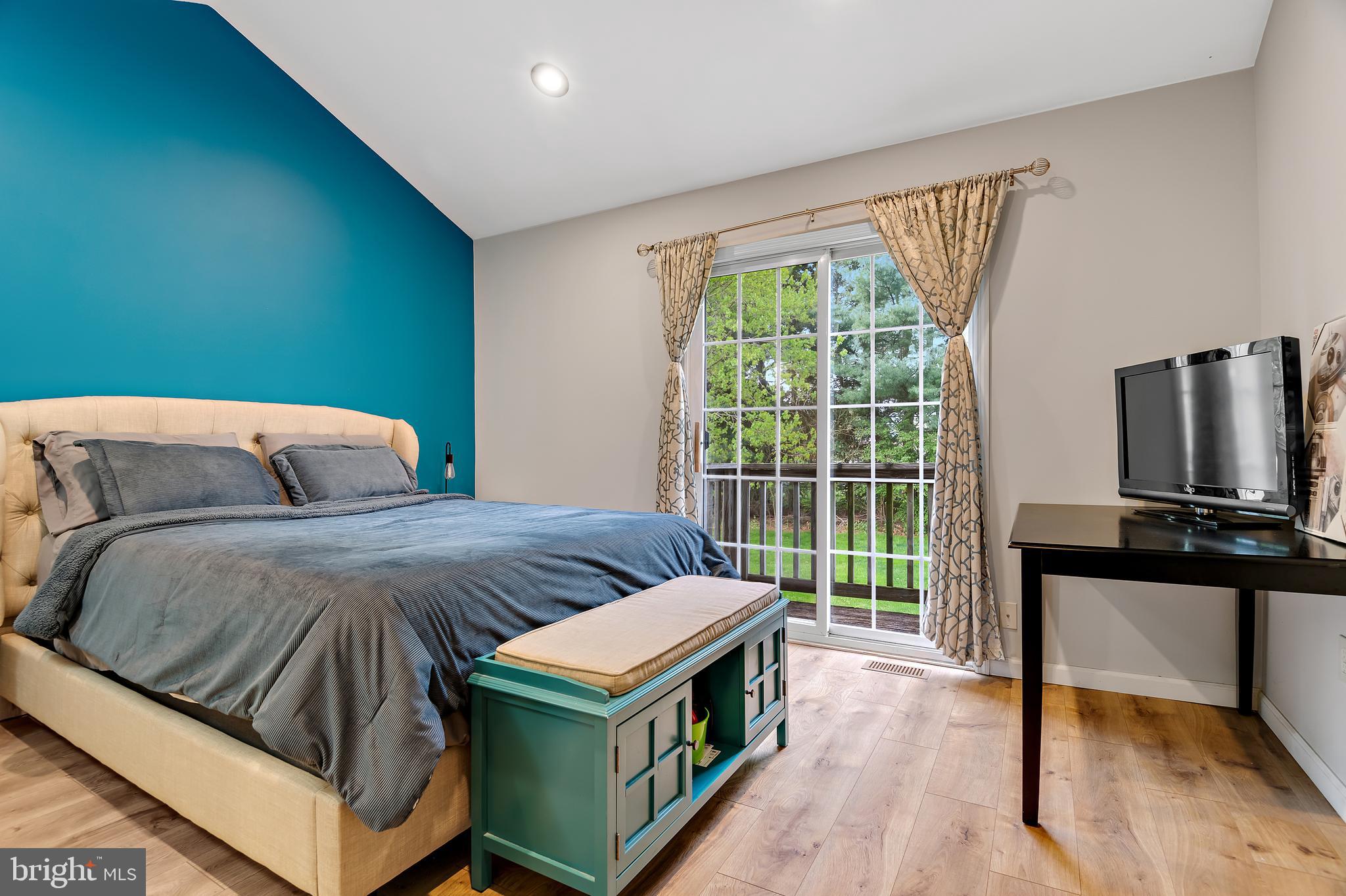 GABLE PARK WOODS - Residential