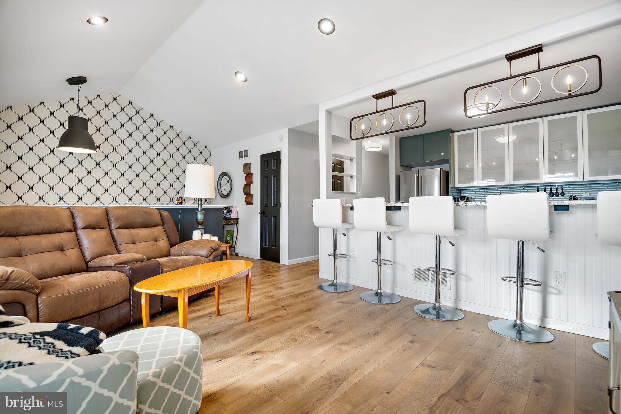 GABLE PARK WOODS - Residential