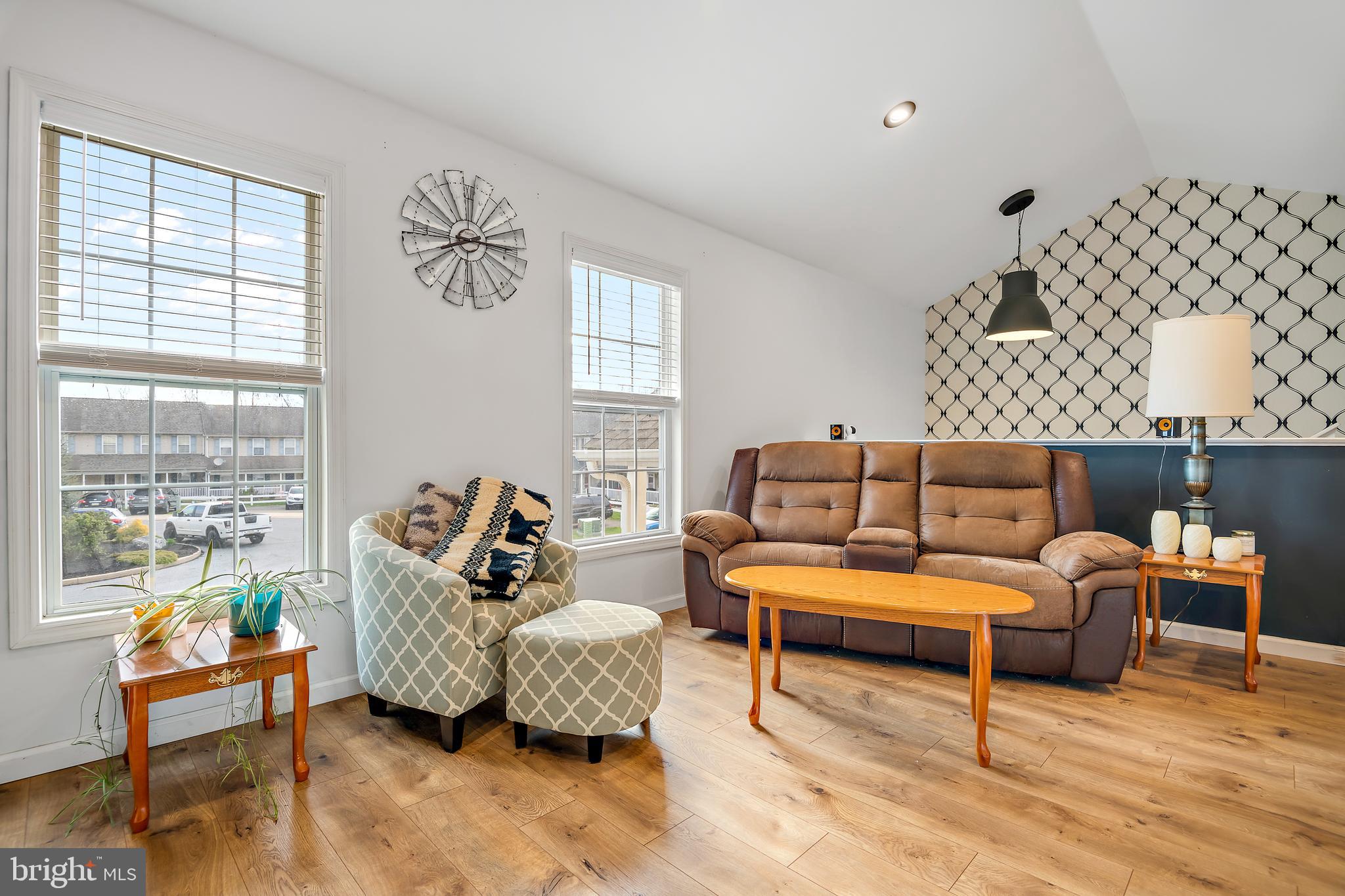 GABLE PARK WOODS - Residential