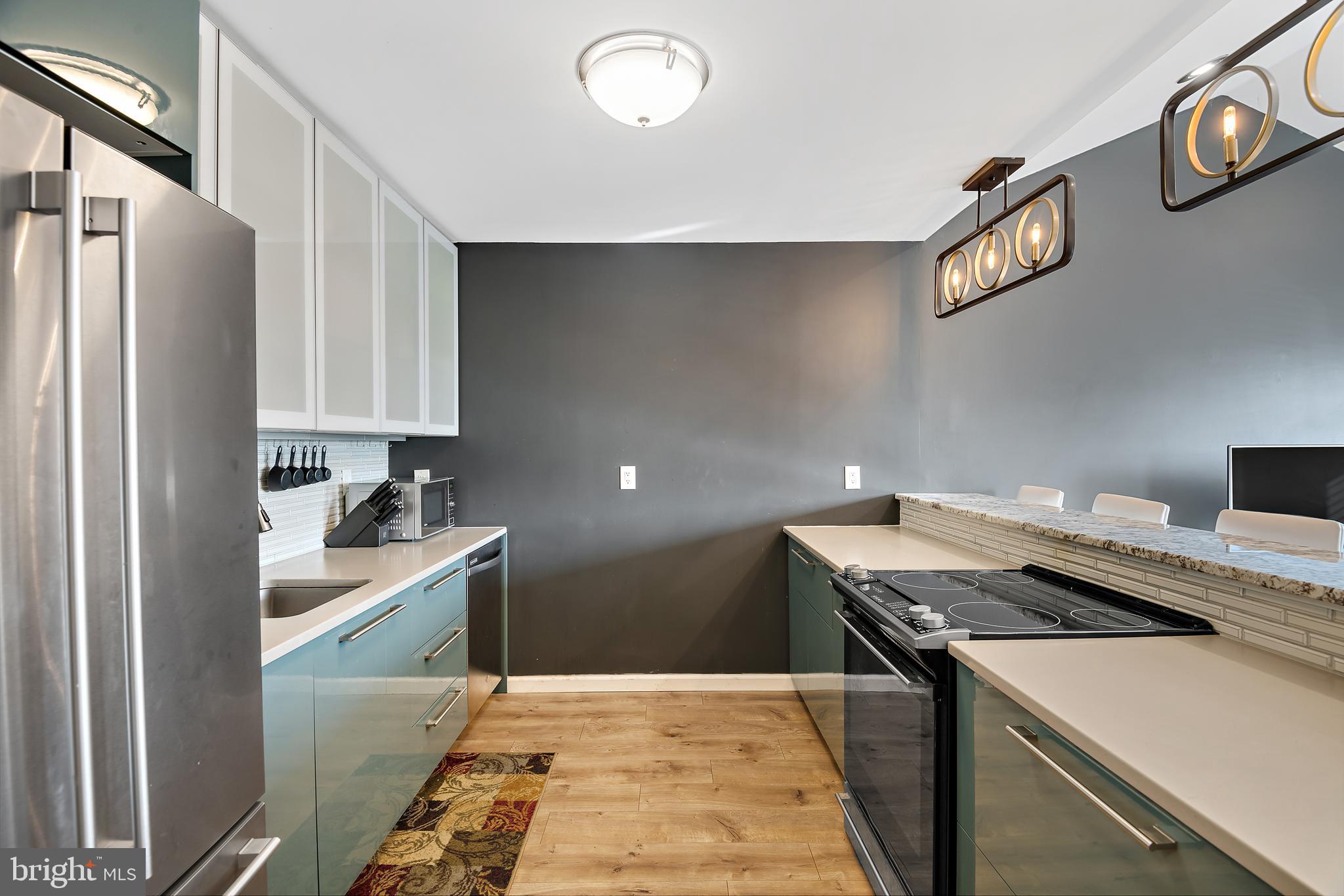 GABLE PARK WOODS - Residential