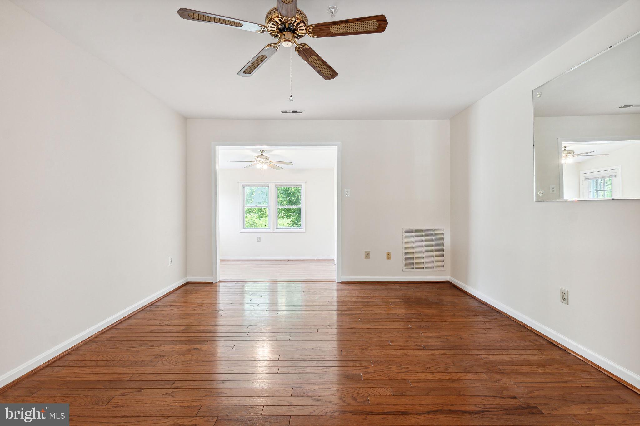 CHERRY VIEW PARK - Residential