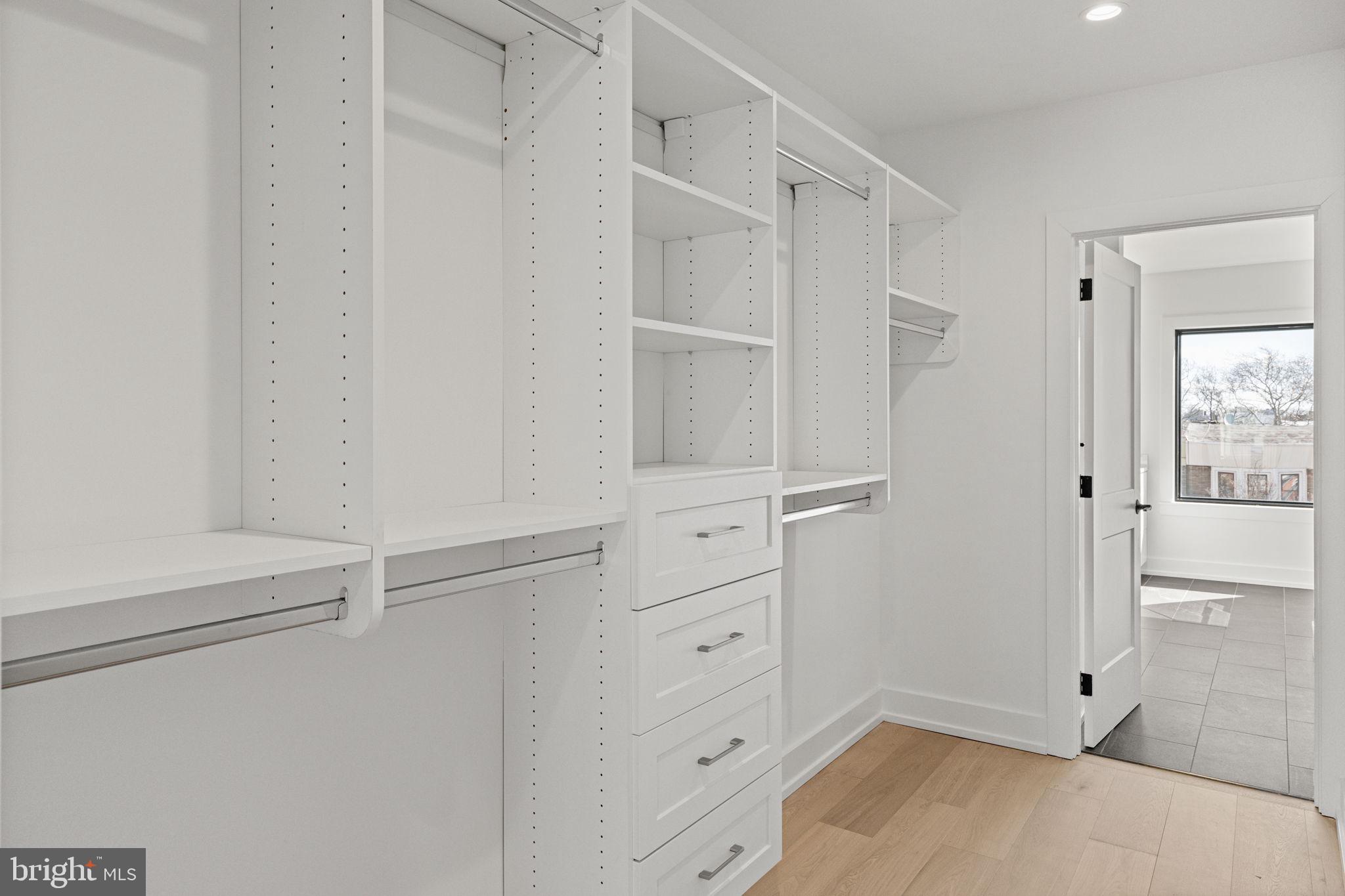 PASSYUNK SQUARE - Residential