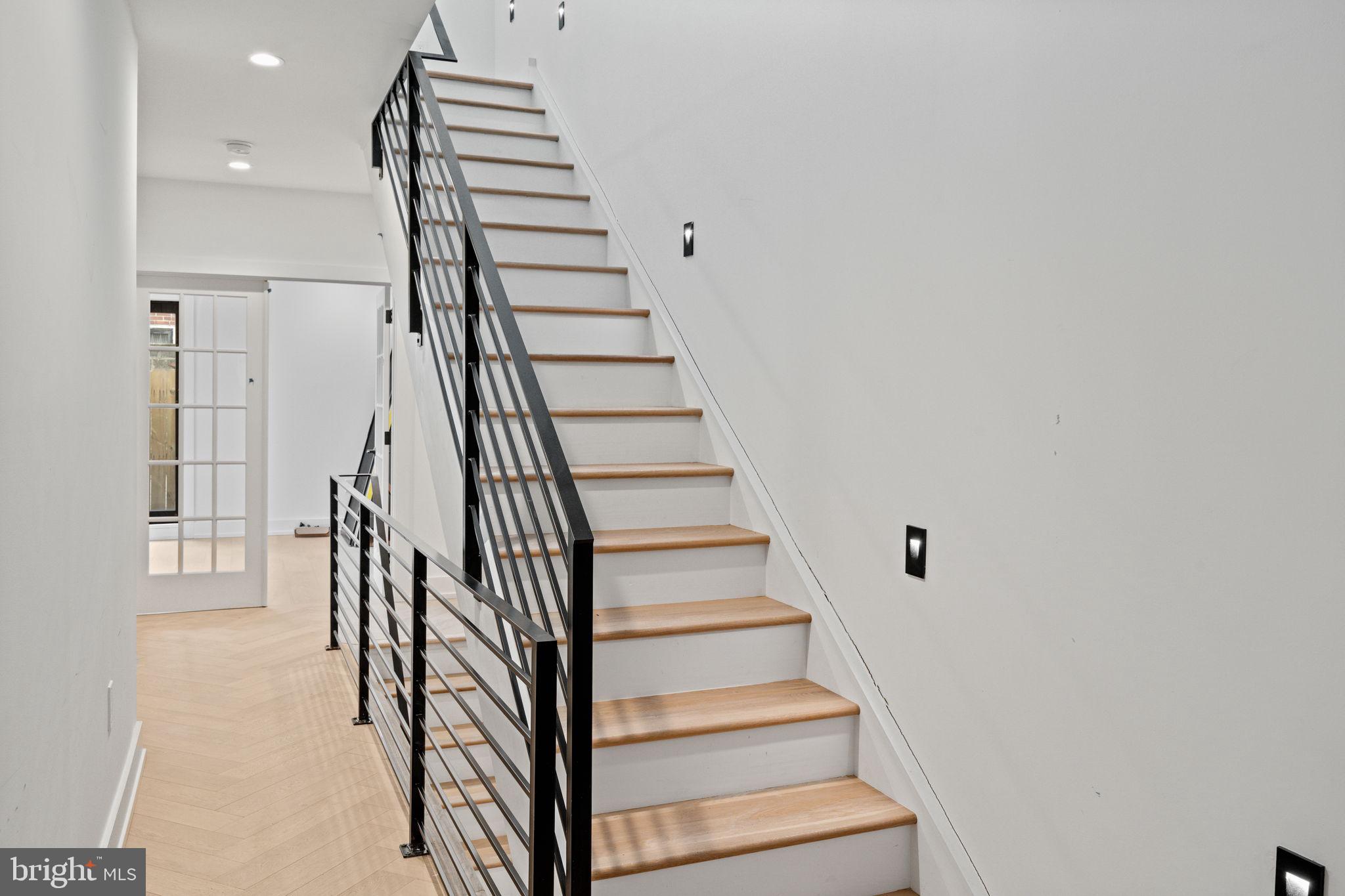 PASSYUNK SQUARE - Residential