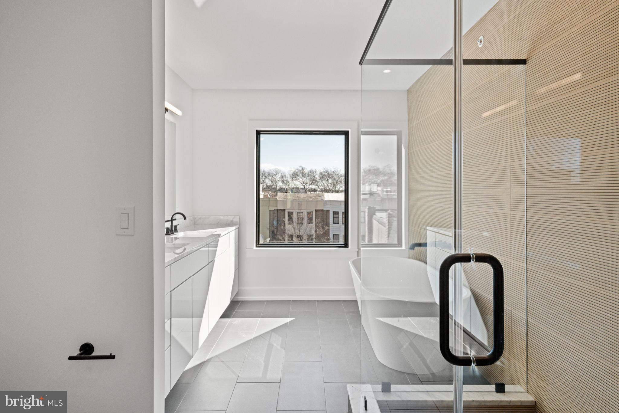 PASSYUNK SQUARE - Residential