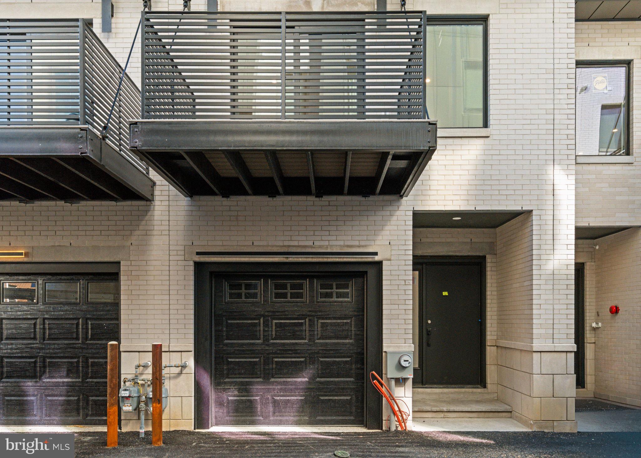 PASSYUNK SQUARE - Residential