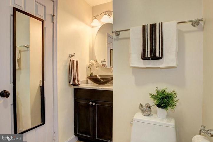 ROCK CREEK HILLS - Residential Lease