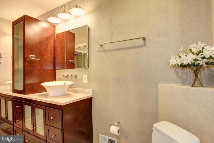 ROCK CREEK HILLS - Residential Lease