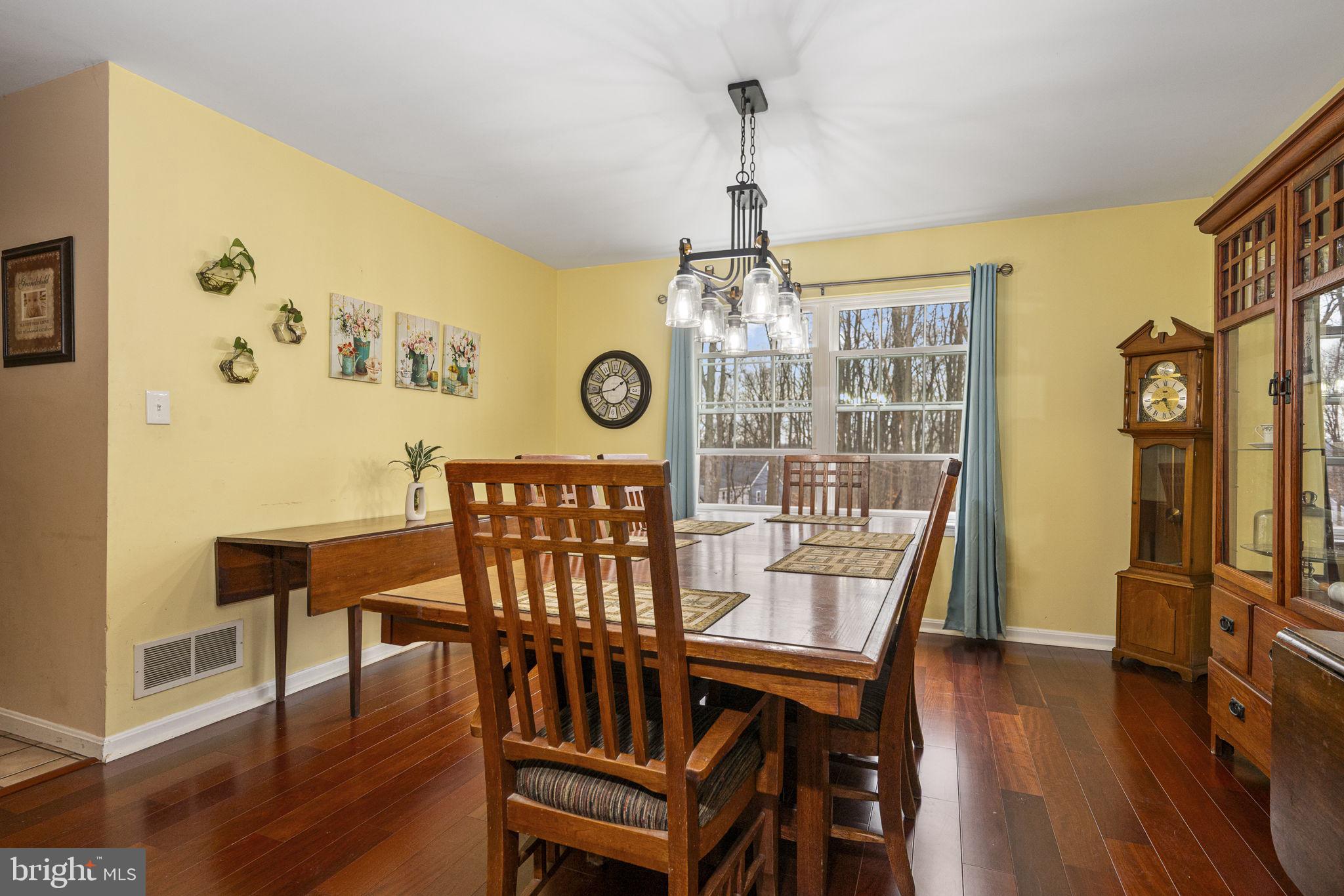 MARTIN MANOR - Residential