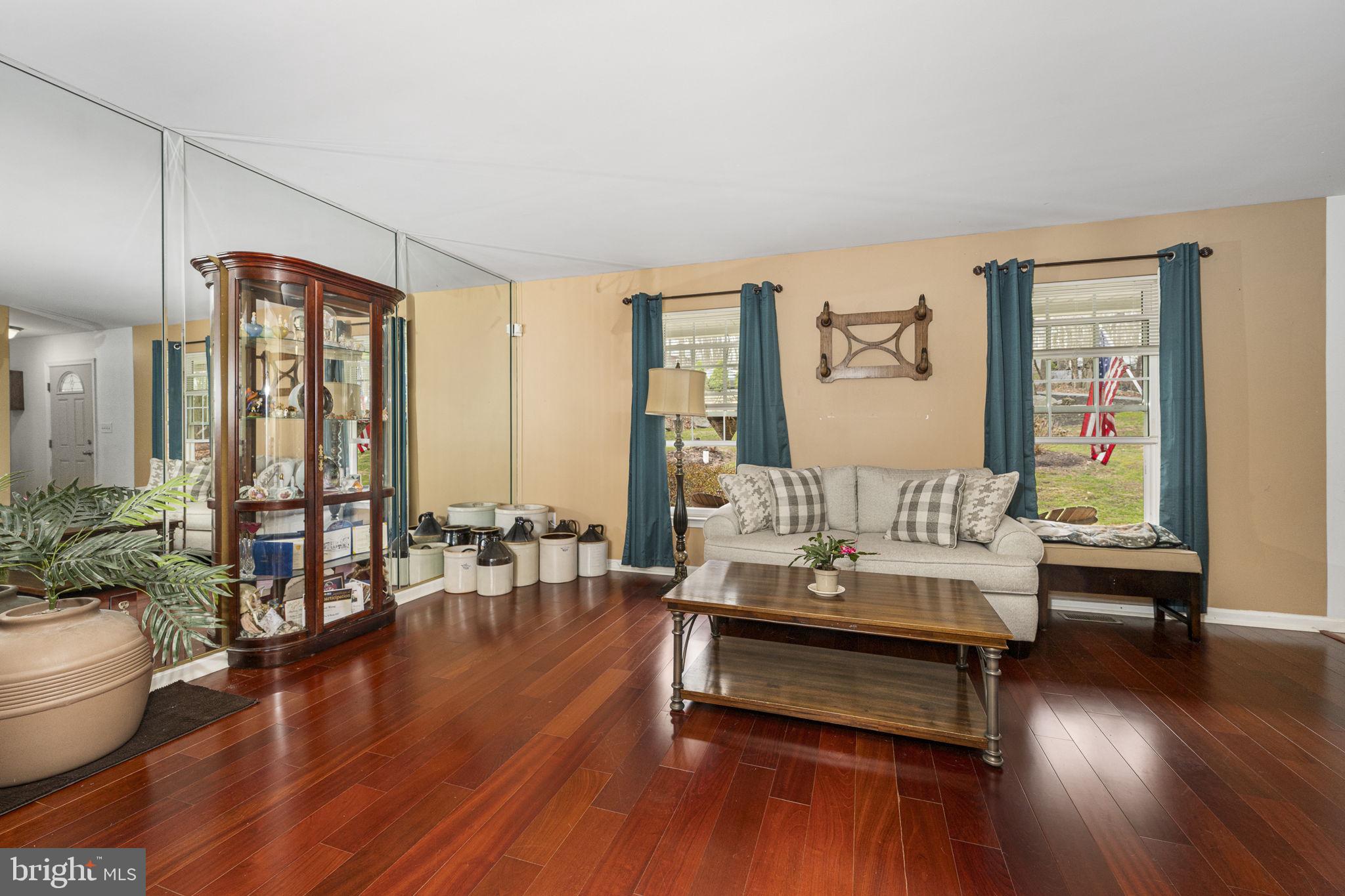 MARTIN MANOR - Residential