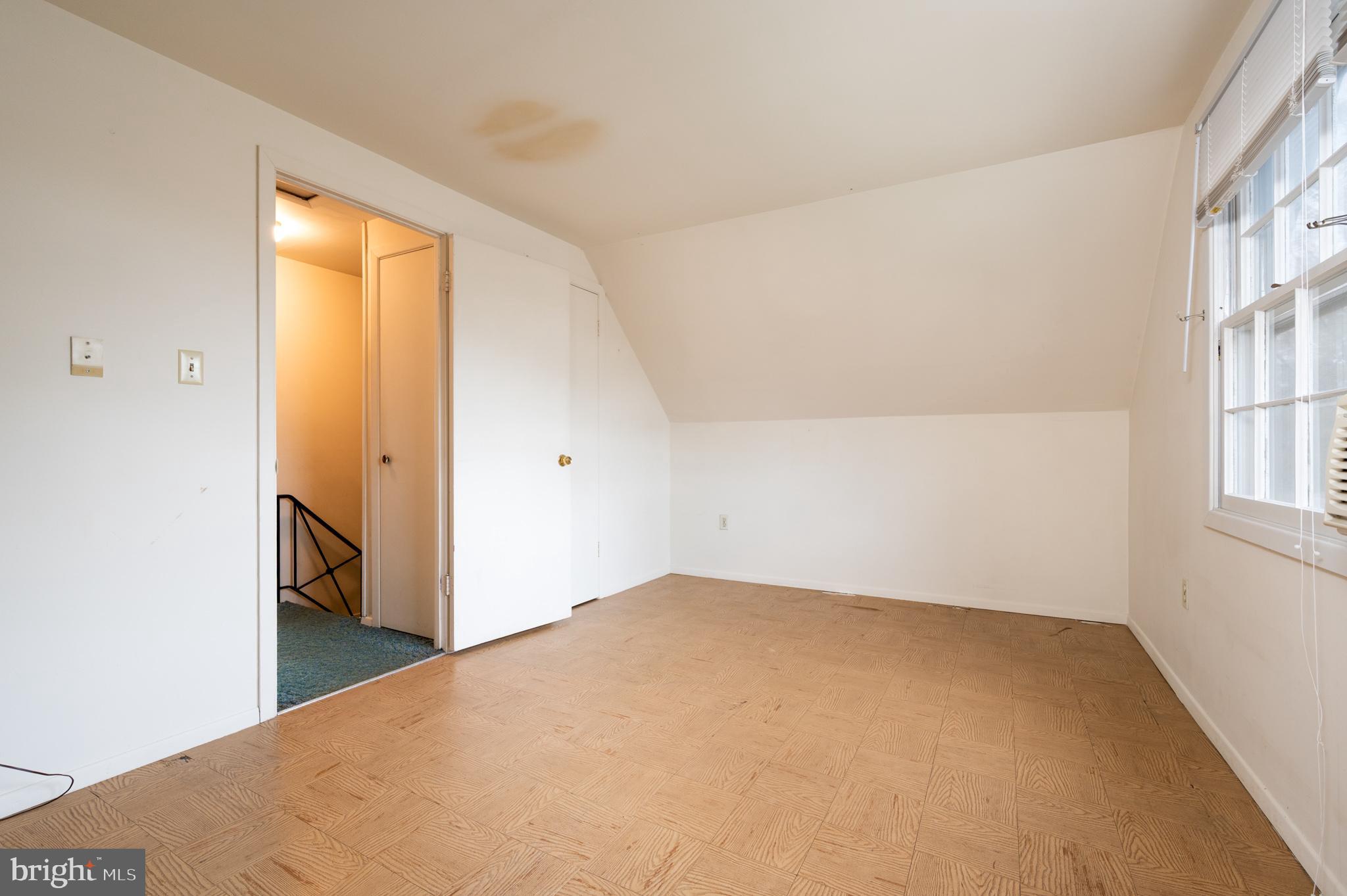 FOXHILL AT BELAIR - Residential