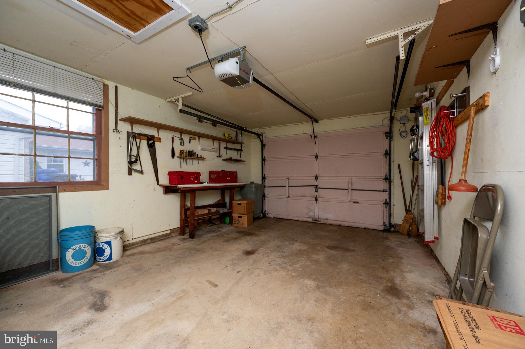 FOXHILL AT BELAIR - Residential