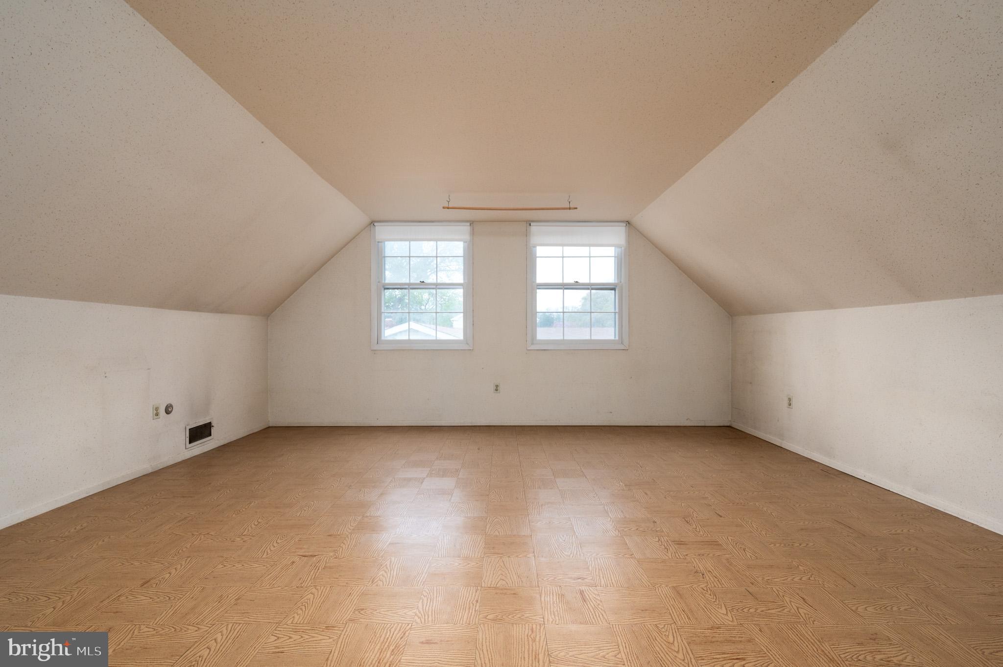 FOXHILL AT BELAIR - Residential