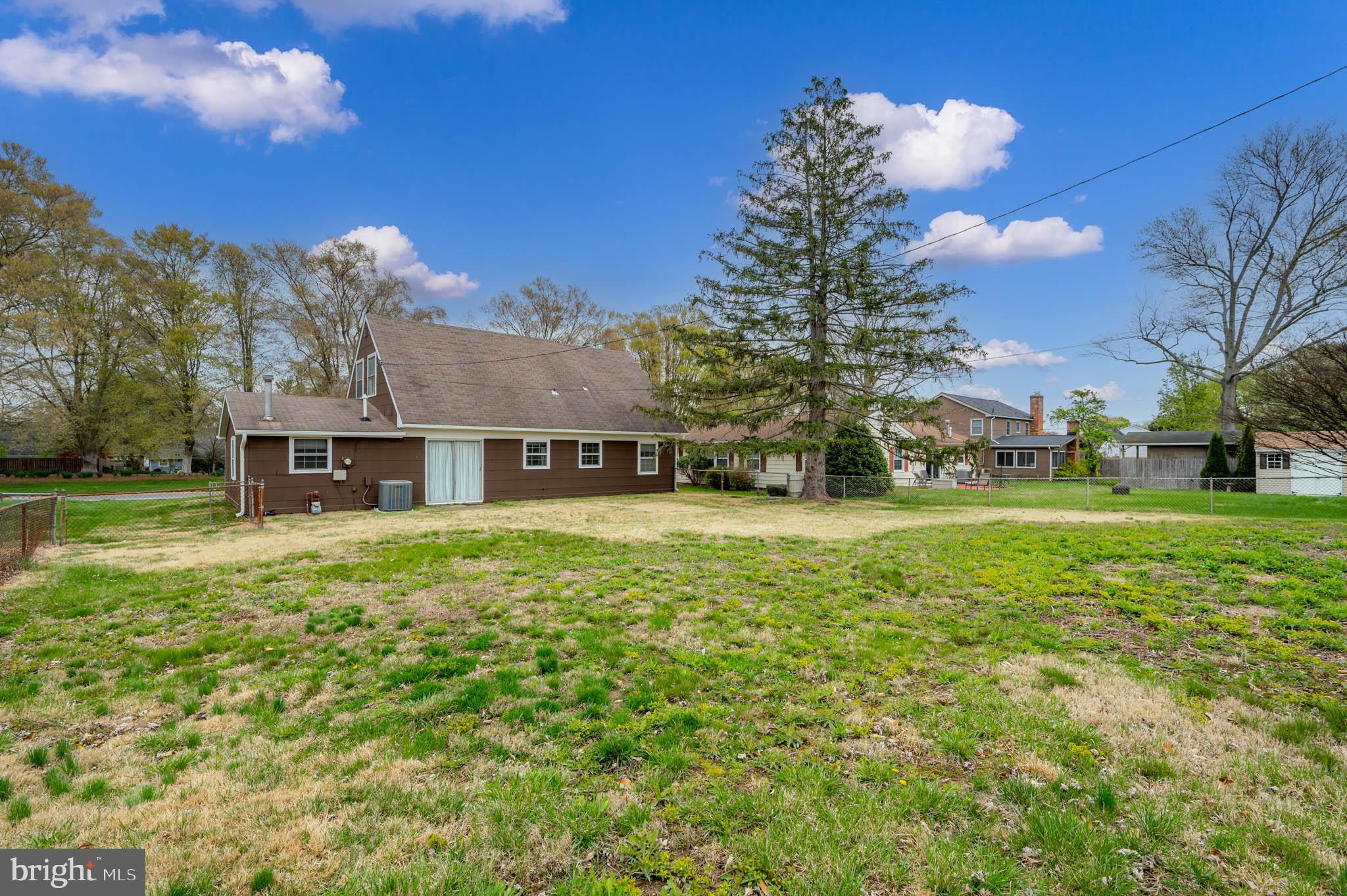 FOXHILL AT BELAIR - Residential