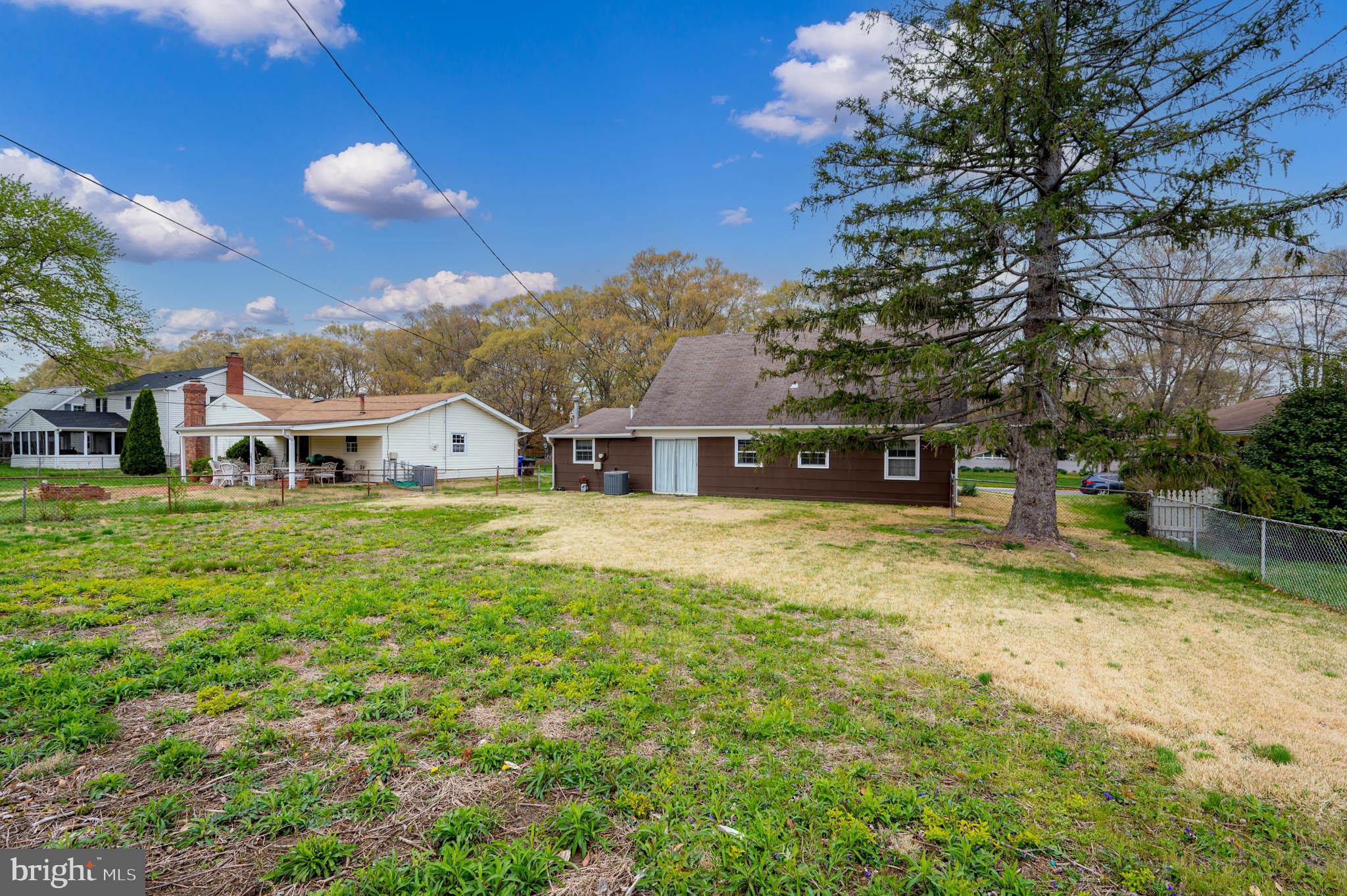 FOXHILL AT BELAIR - Residential