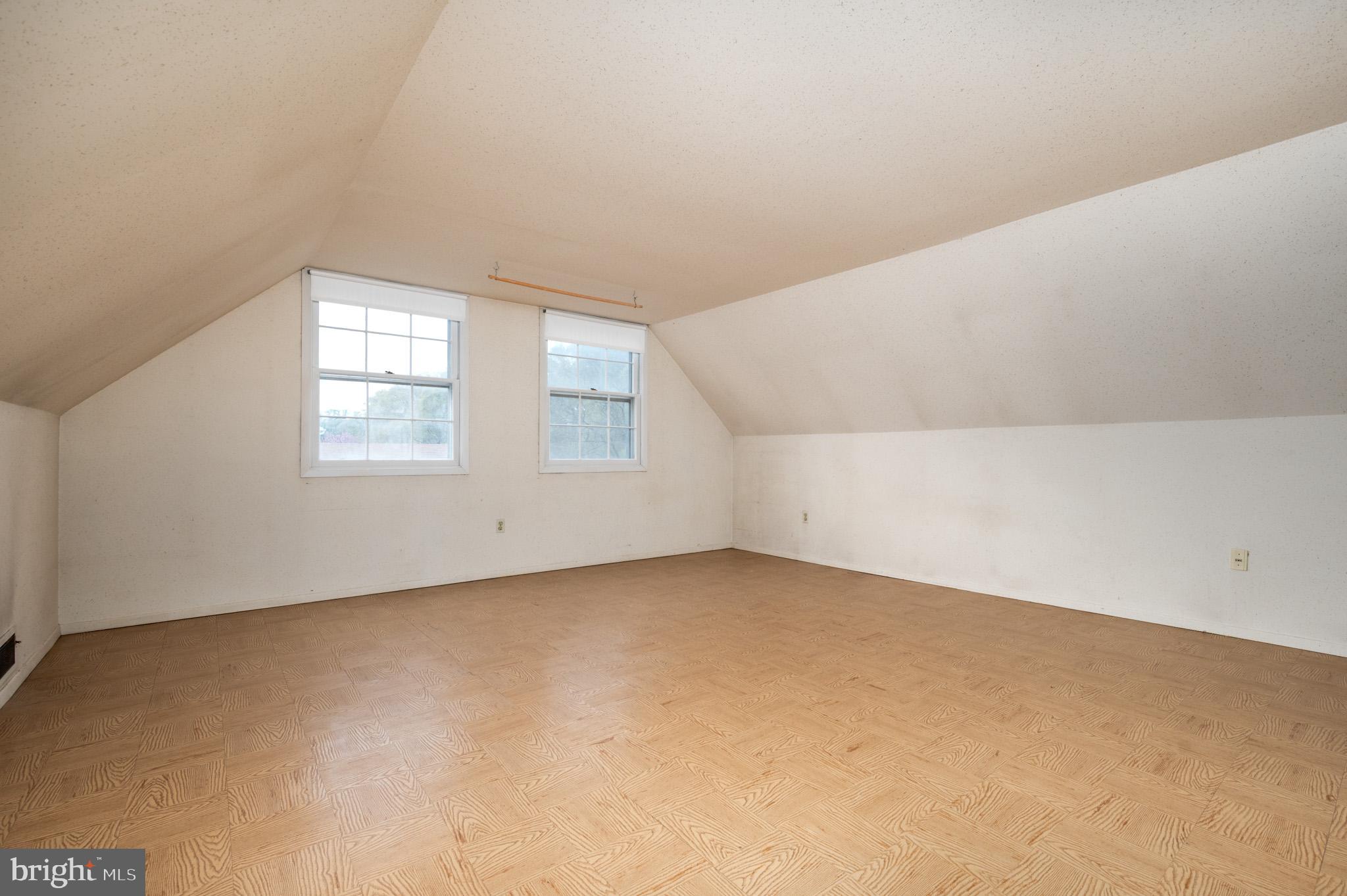 FOXHILL AT BELAIR - Residential