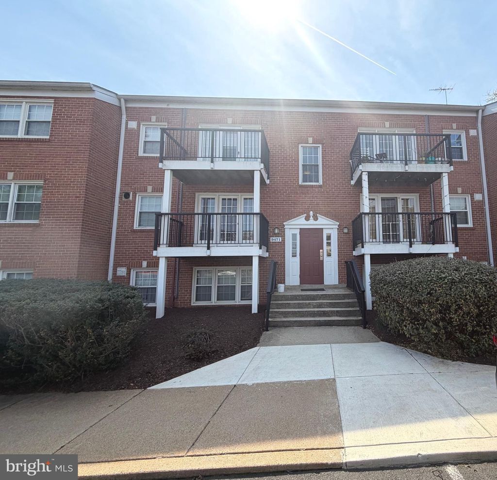 Photo of 9471 Fairfax Boulevard #103, FAIRFAX, VA 22031 (MLS # VAFC2008038)