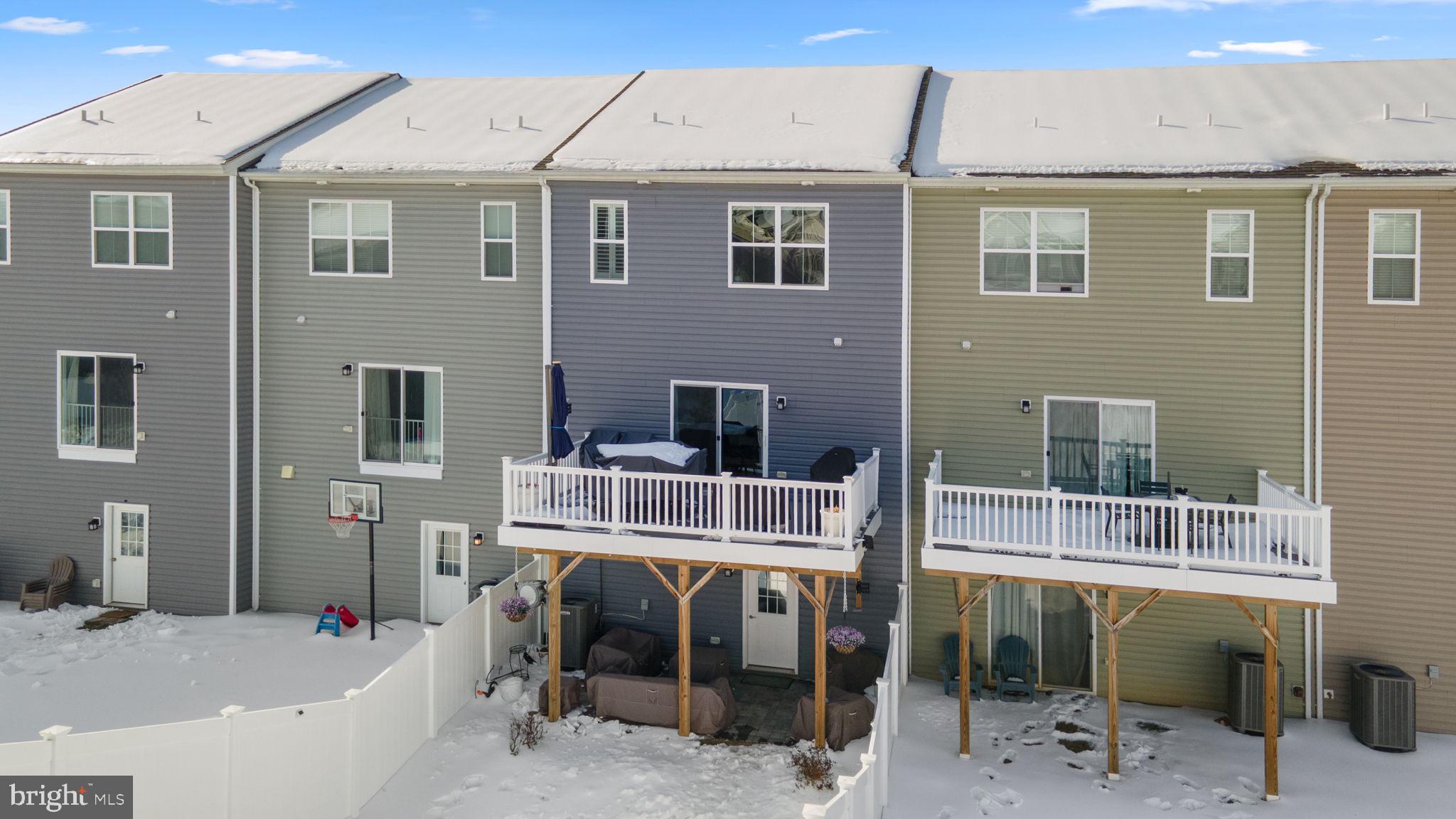 SNADER'S SUMMIT - Residential