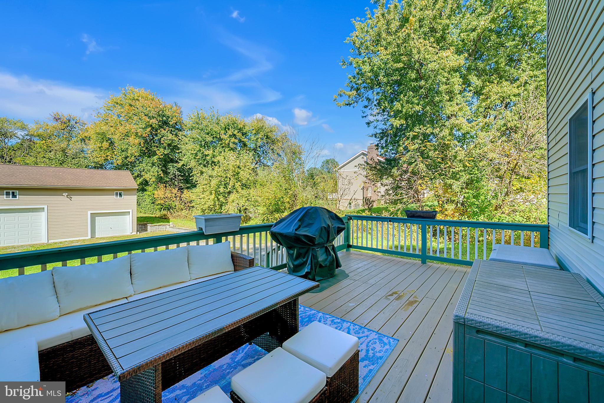 2119 CLOVERLEAF ROAD
