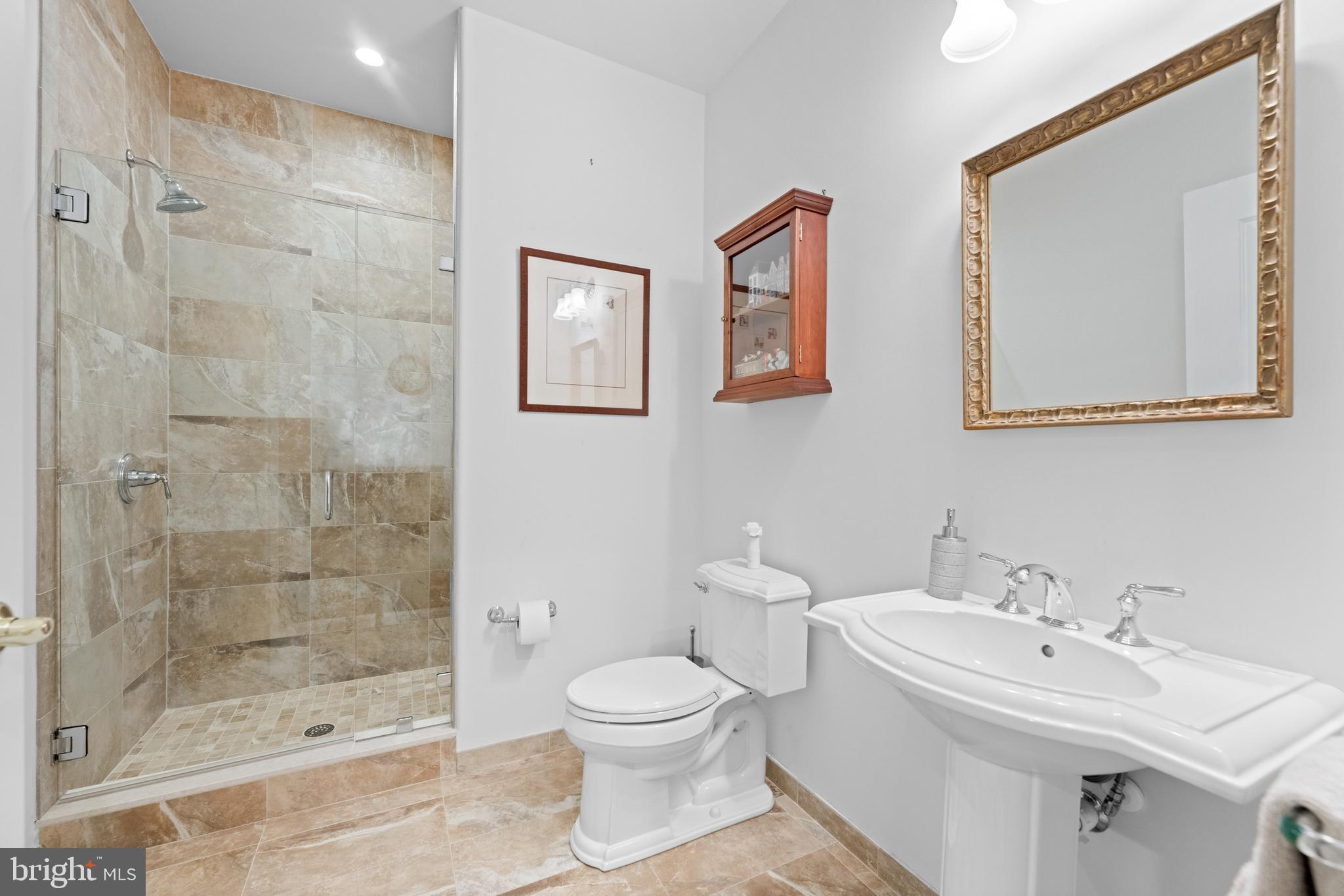 ATHERTYN - Residential