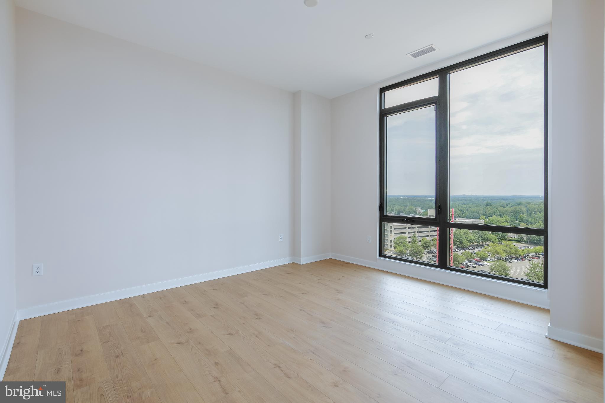 FALLS CHURCH CITY - Residential