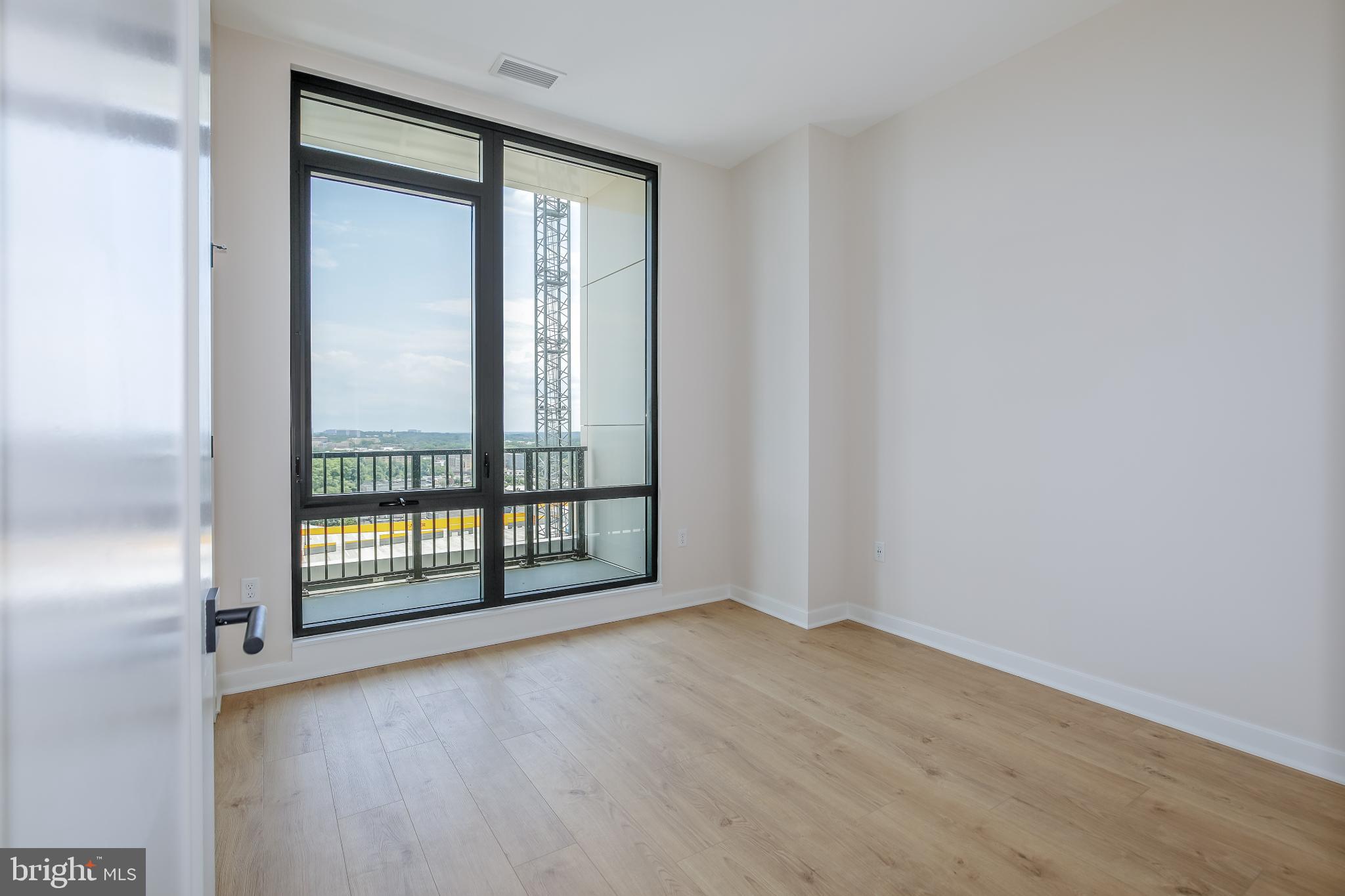 FALLS CHURCH CITY - Residential