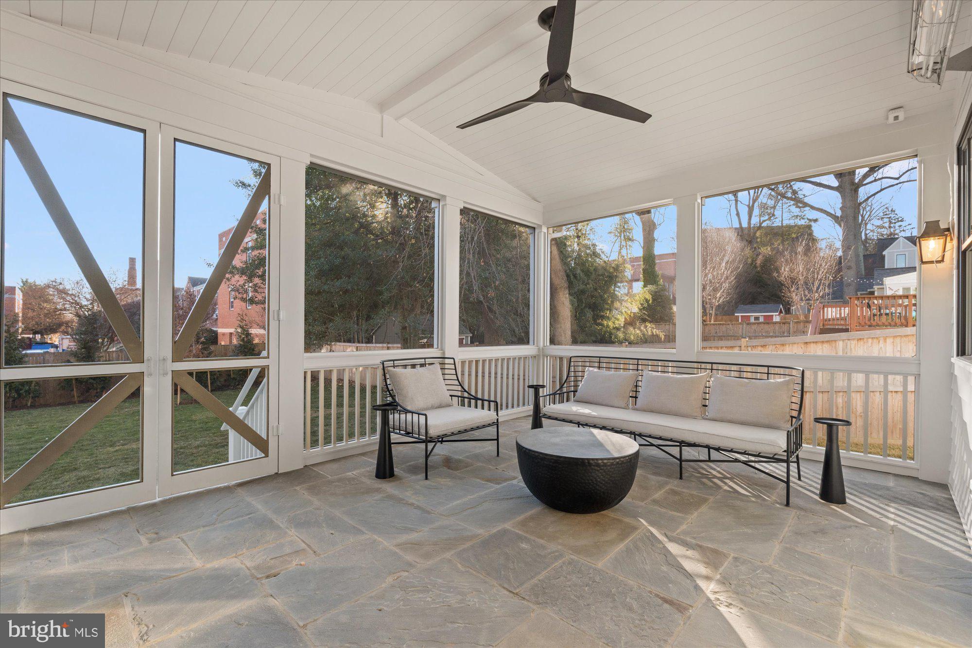 DEL RAY - Residential