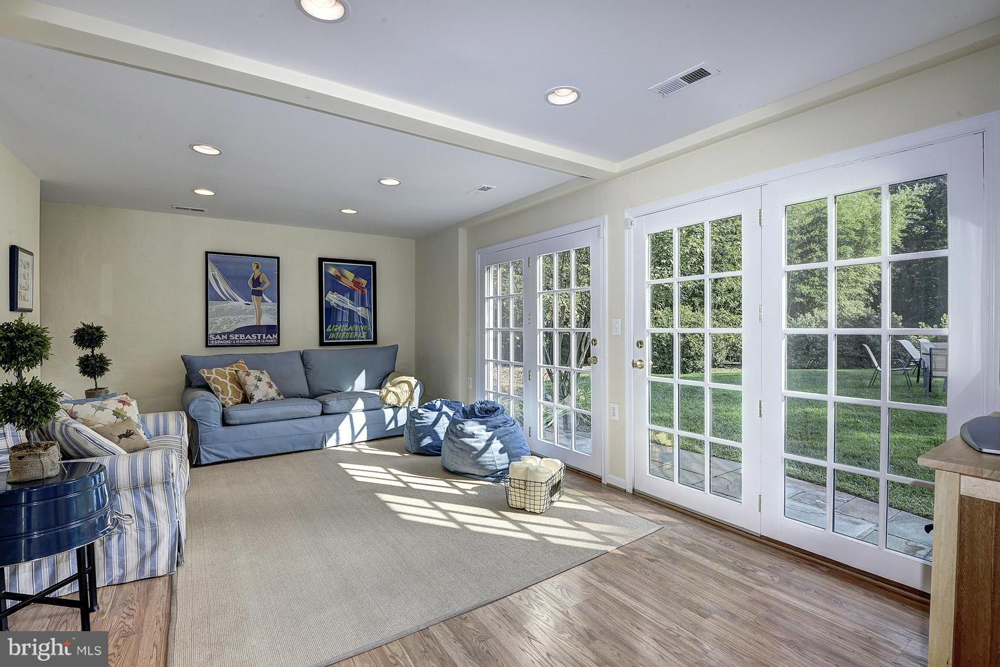 PROSPECT HILLS - Residential