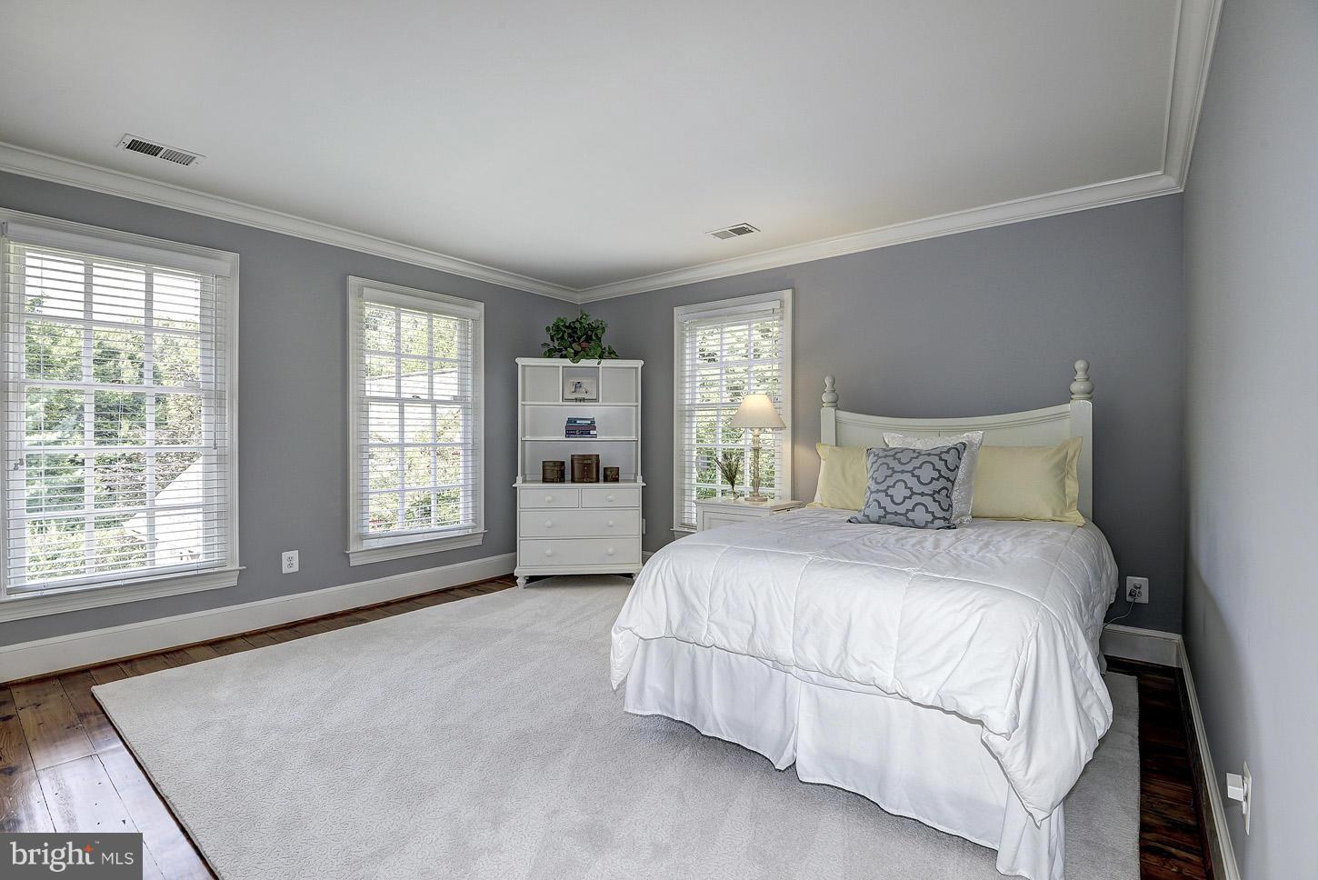 PROSPECT HILLS - Residential