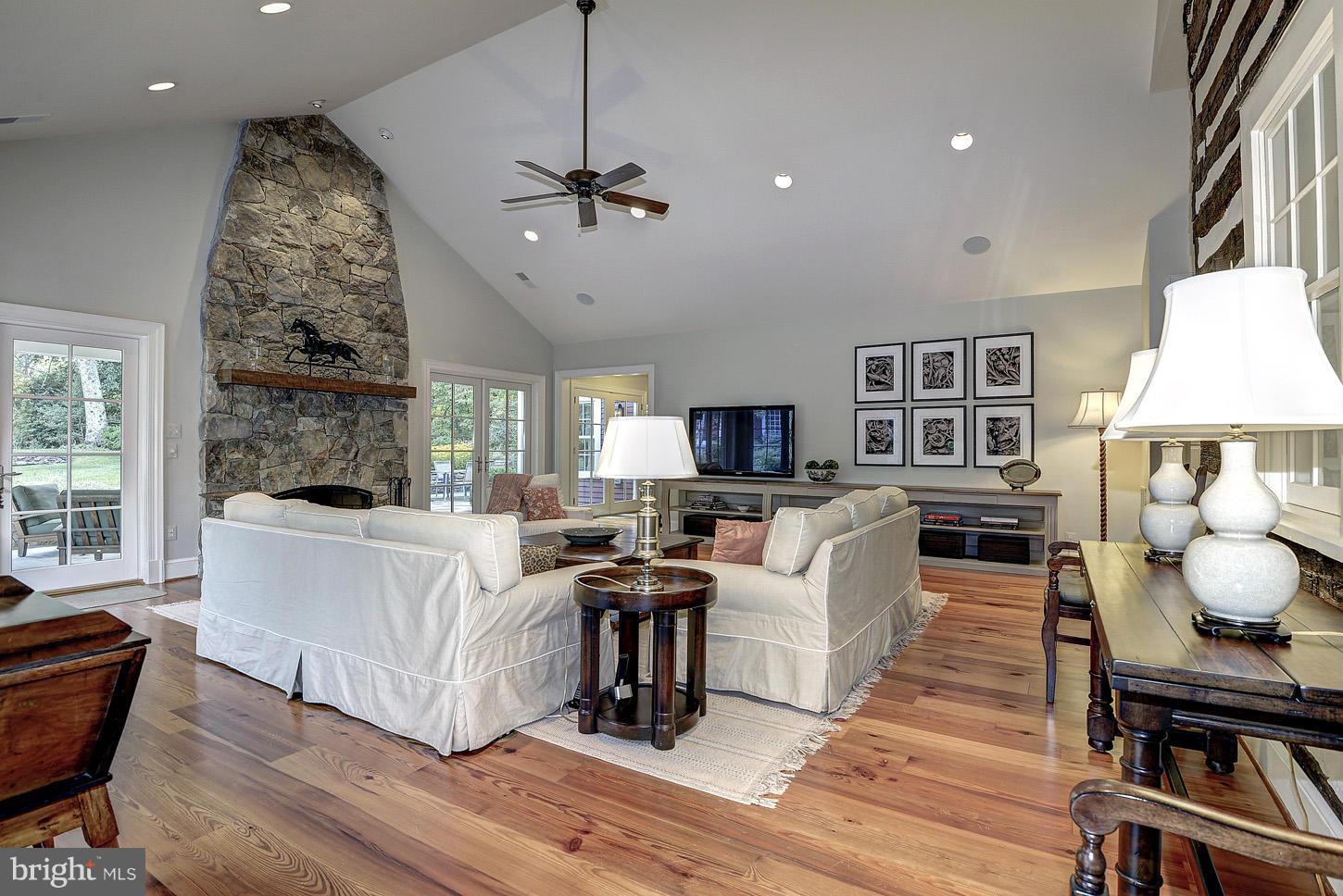 PROSPECT HILLS - Residential