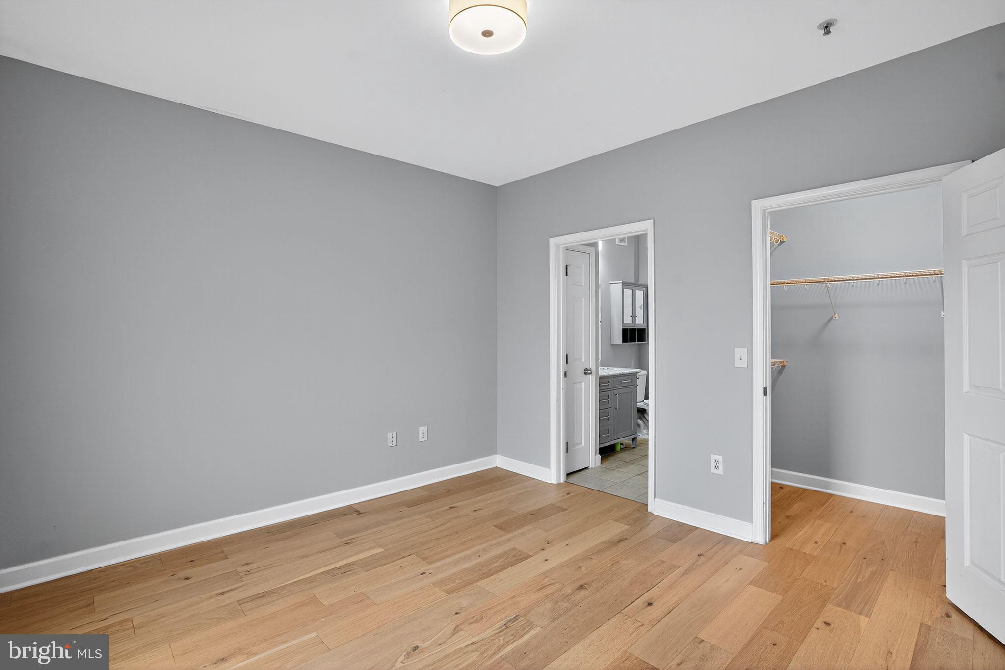 FITZ AT ROCKVILLE TOWN C - Residential