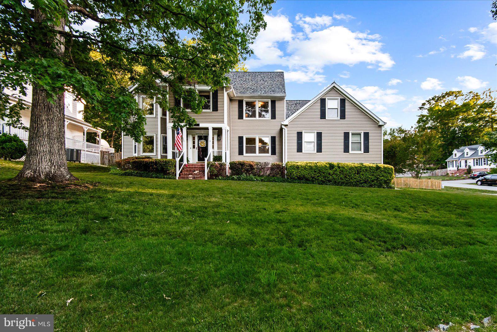 2 GREENHAVEN COURT