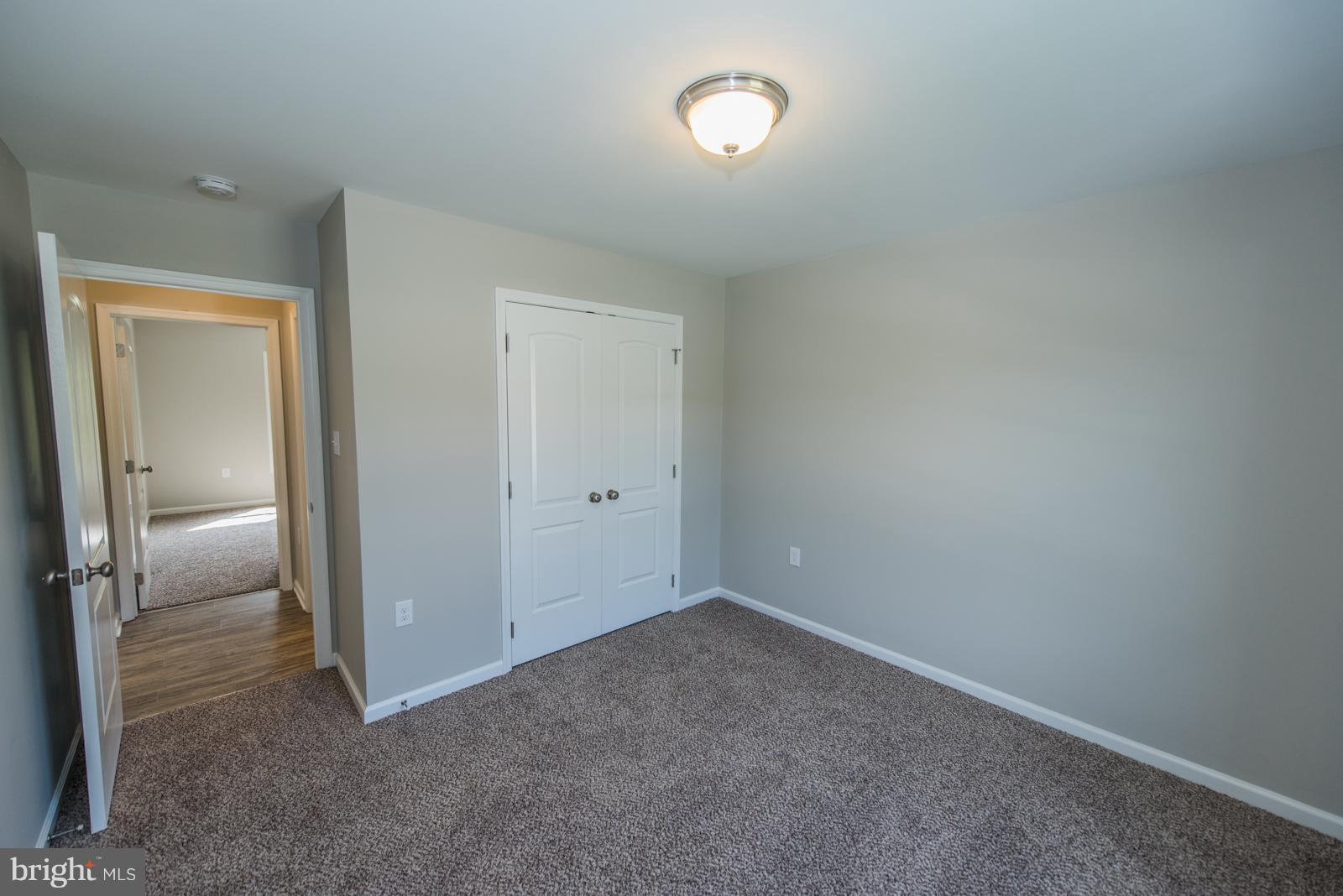 RED HILL - Residential