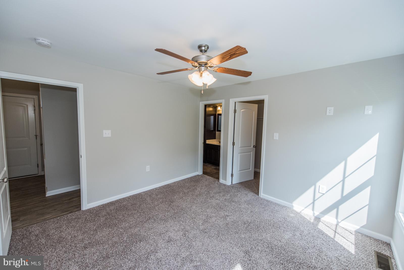 RED HILL - Residential