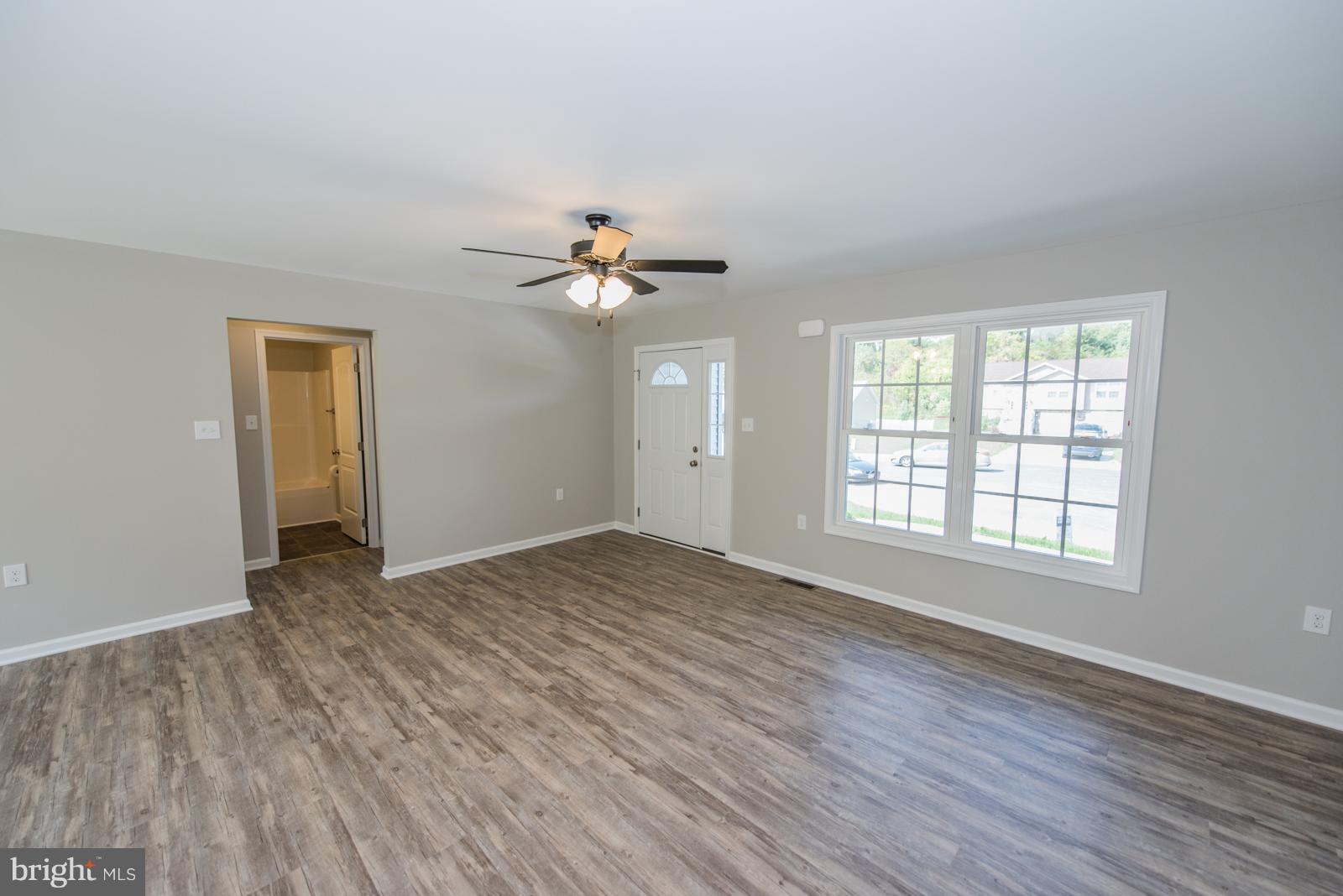 RED HILL - Residential