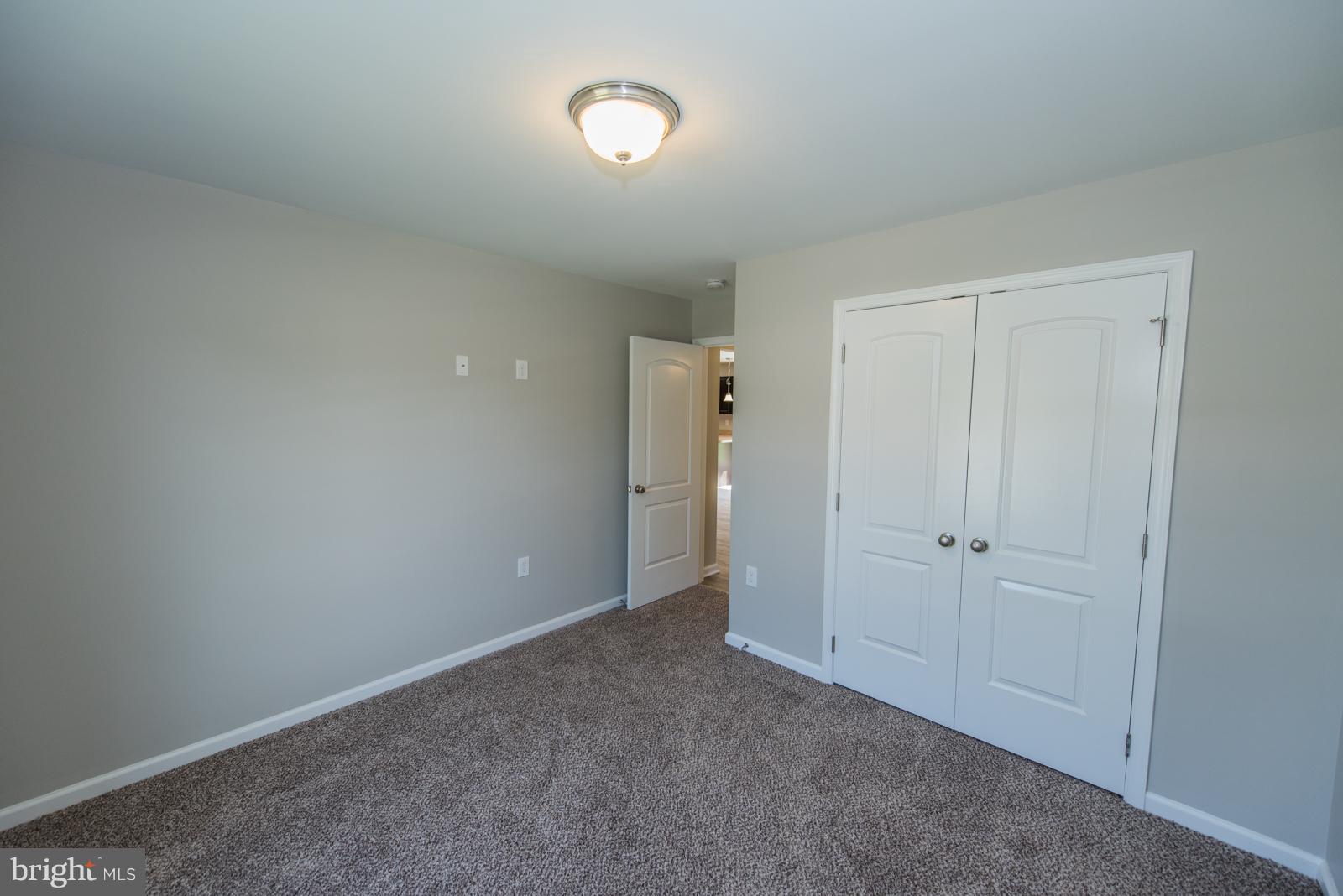 RED HILL - Residential