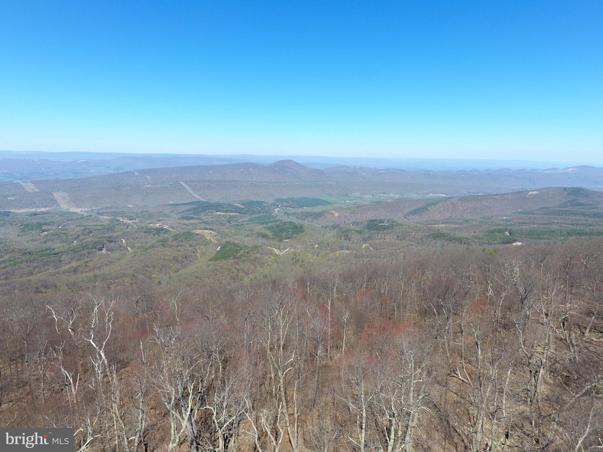 ASHTON WOODS PROPERTY OWNERS ASSOCIATION - Land