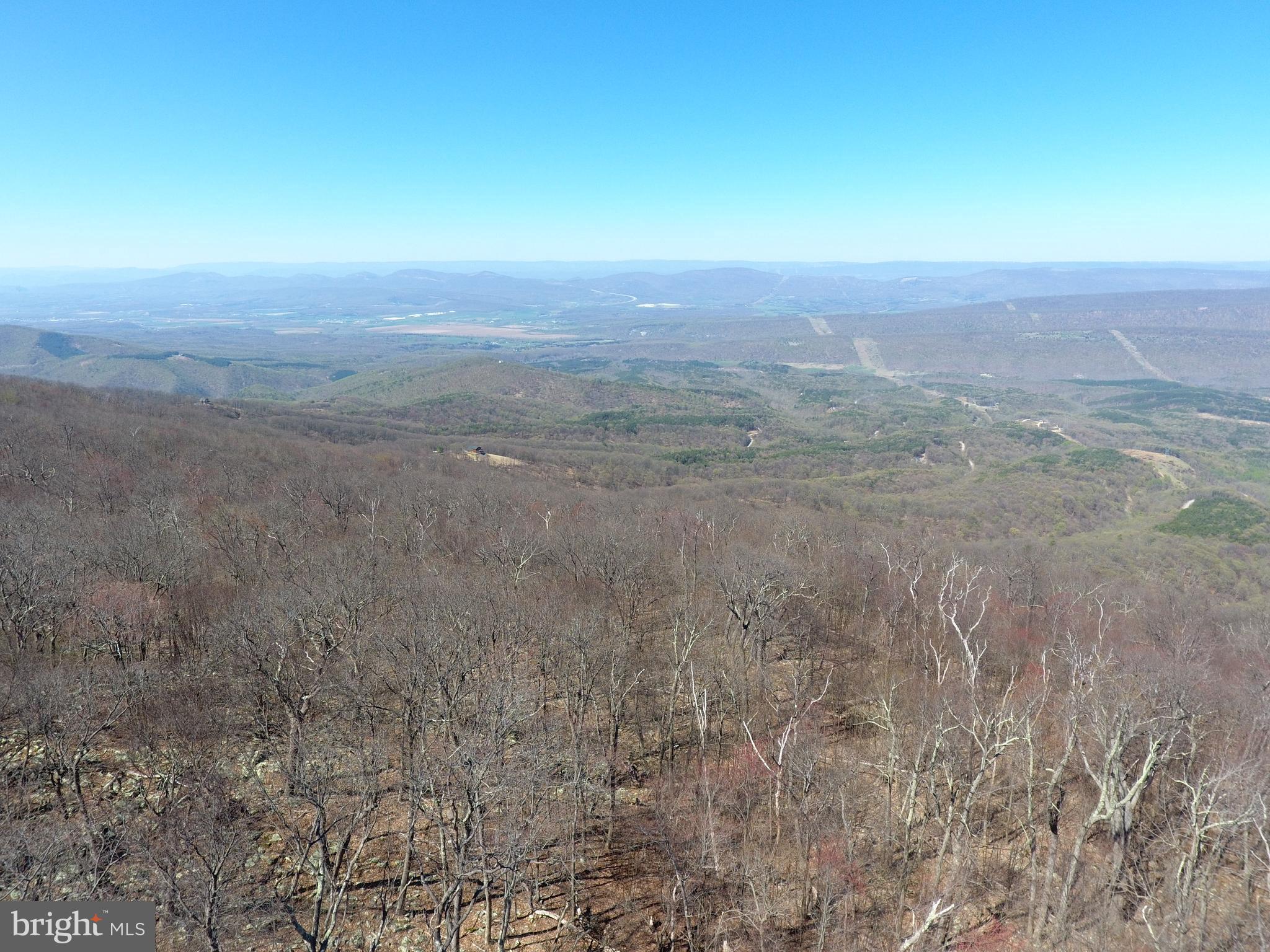 ASHTON WOODS PROPERTY OWNERS ASSOCIATION - Land