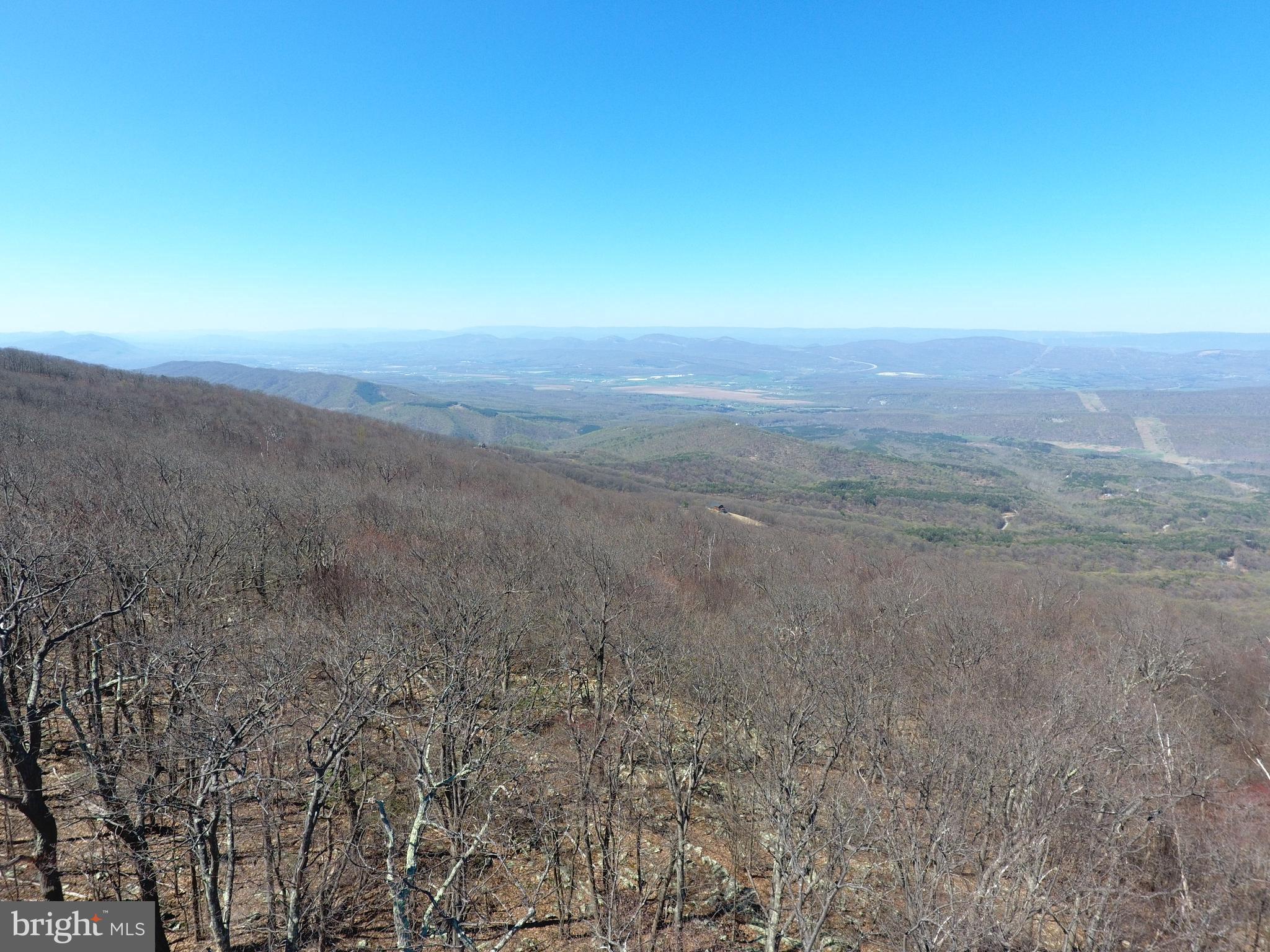 ASHTON WOODS PROPERTY OWNERS ASSOCIATION - Land