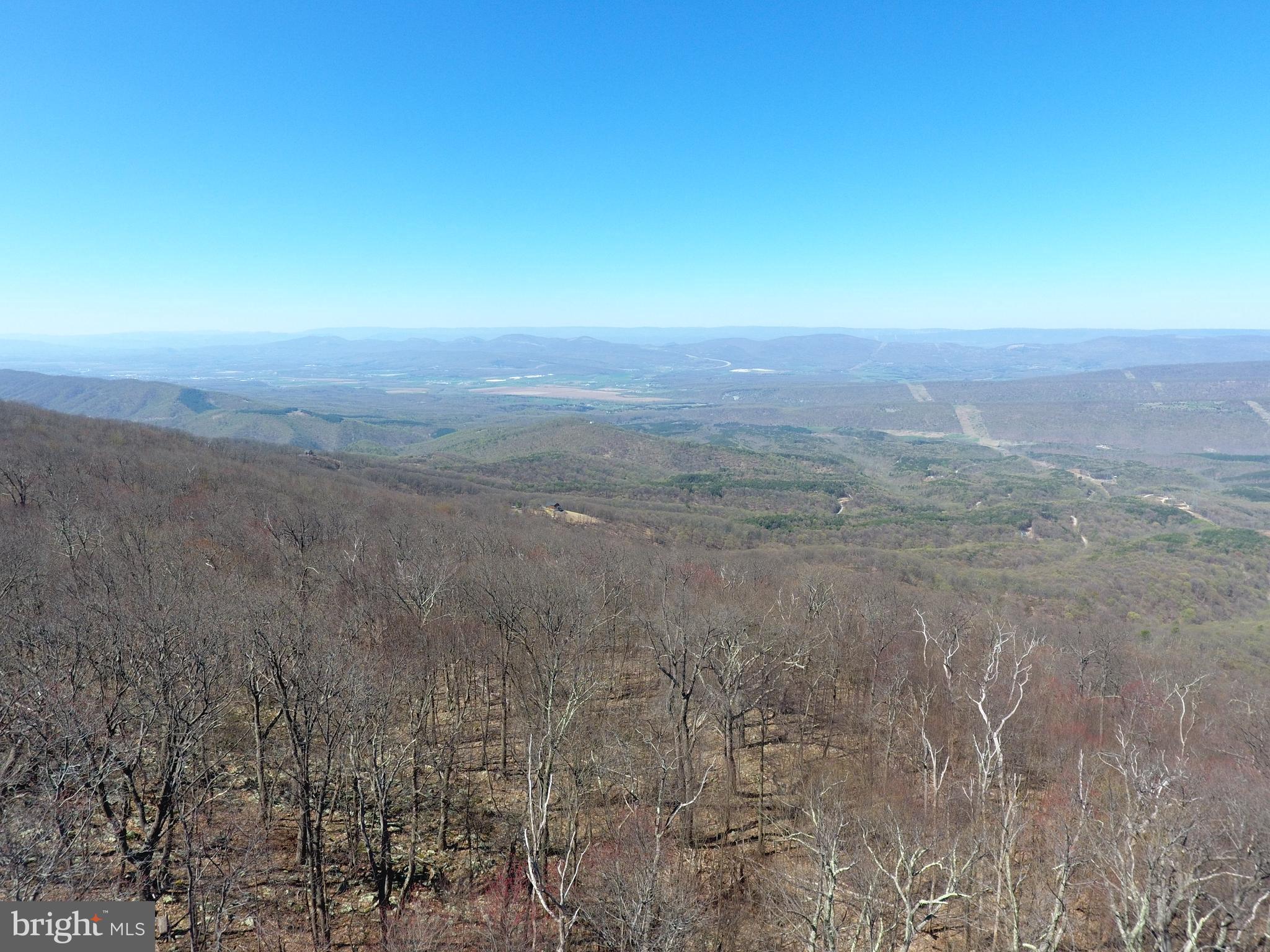 ASHTON WOODS PROPERTY OWNERS ASSOCIATION - Land