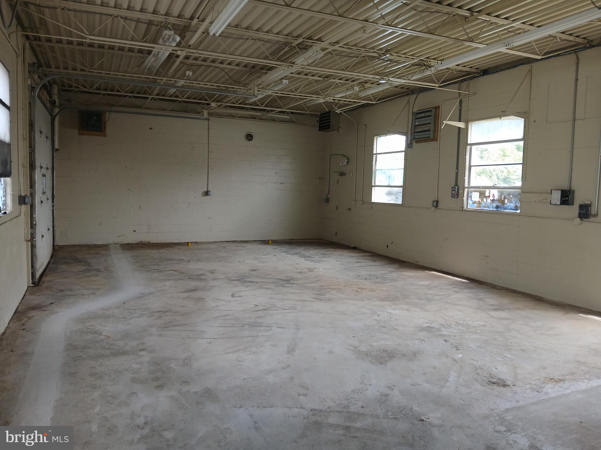 LANCASTER CITY WARD 6 - Commercial Lease